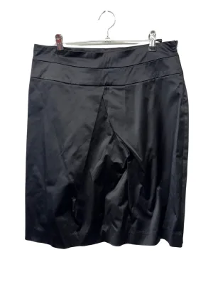 00s Black Fitted Knee Length Pencil Skirt with Pleat