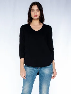 3/4 Sleeve V-Neck Shirttail T W/ Raw Hem Top