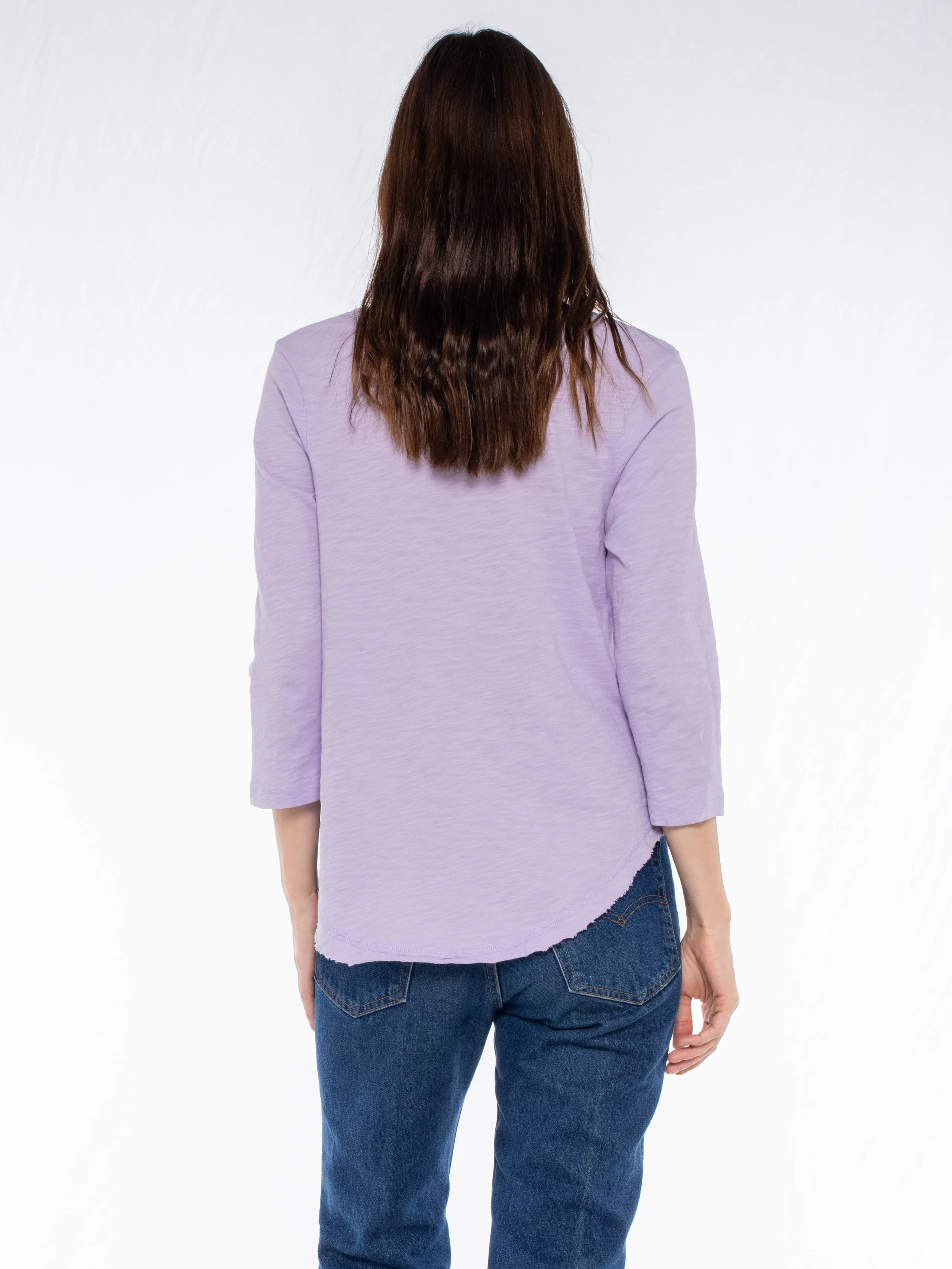 3/4 Sleeve V-Neck Shirttail T W/ Raw Hem Top