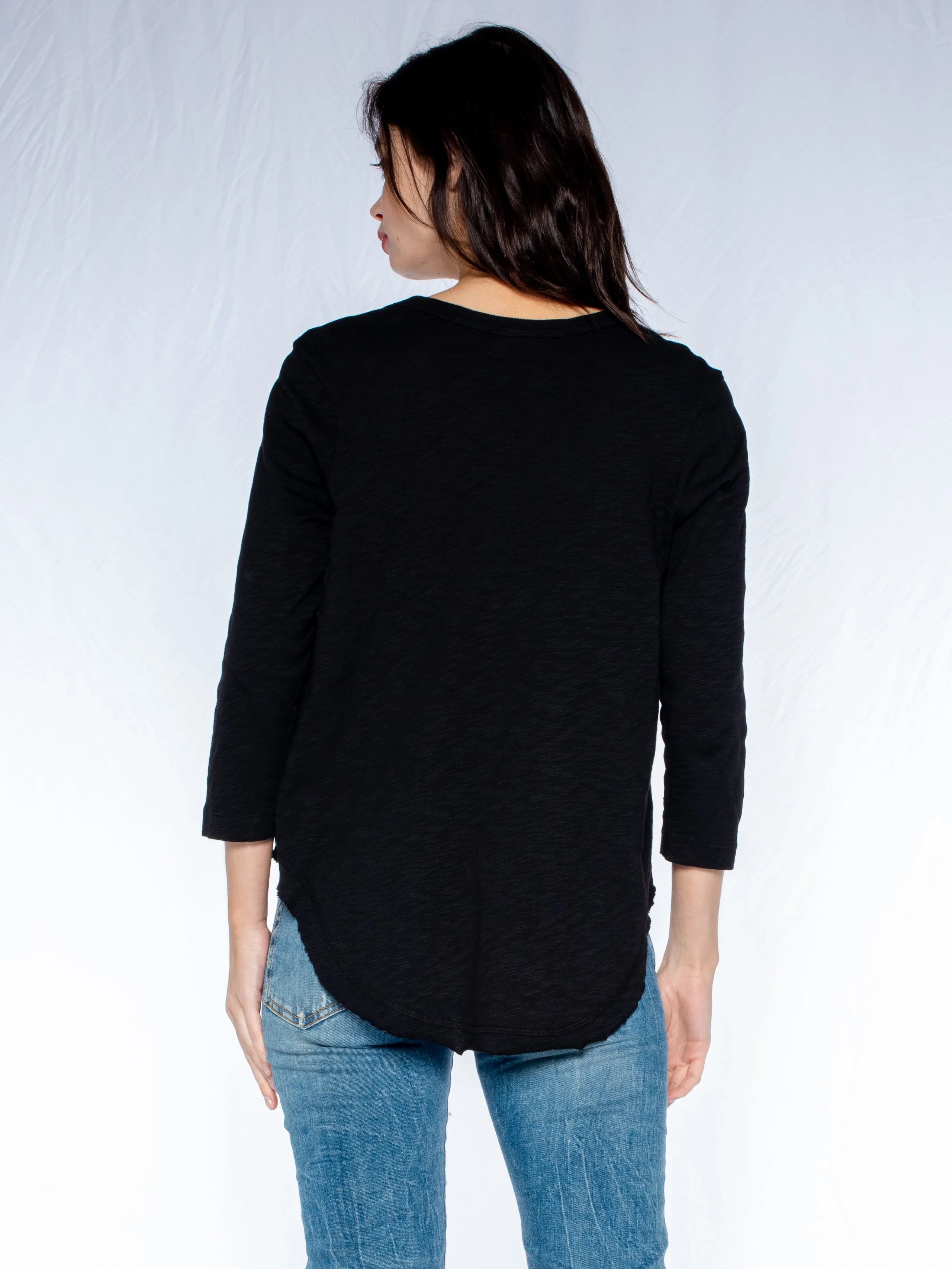 3/4 Sleeve V-Neck Shirttail T W/ Raw Hem Top