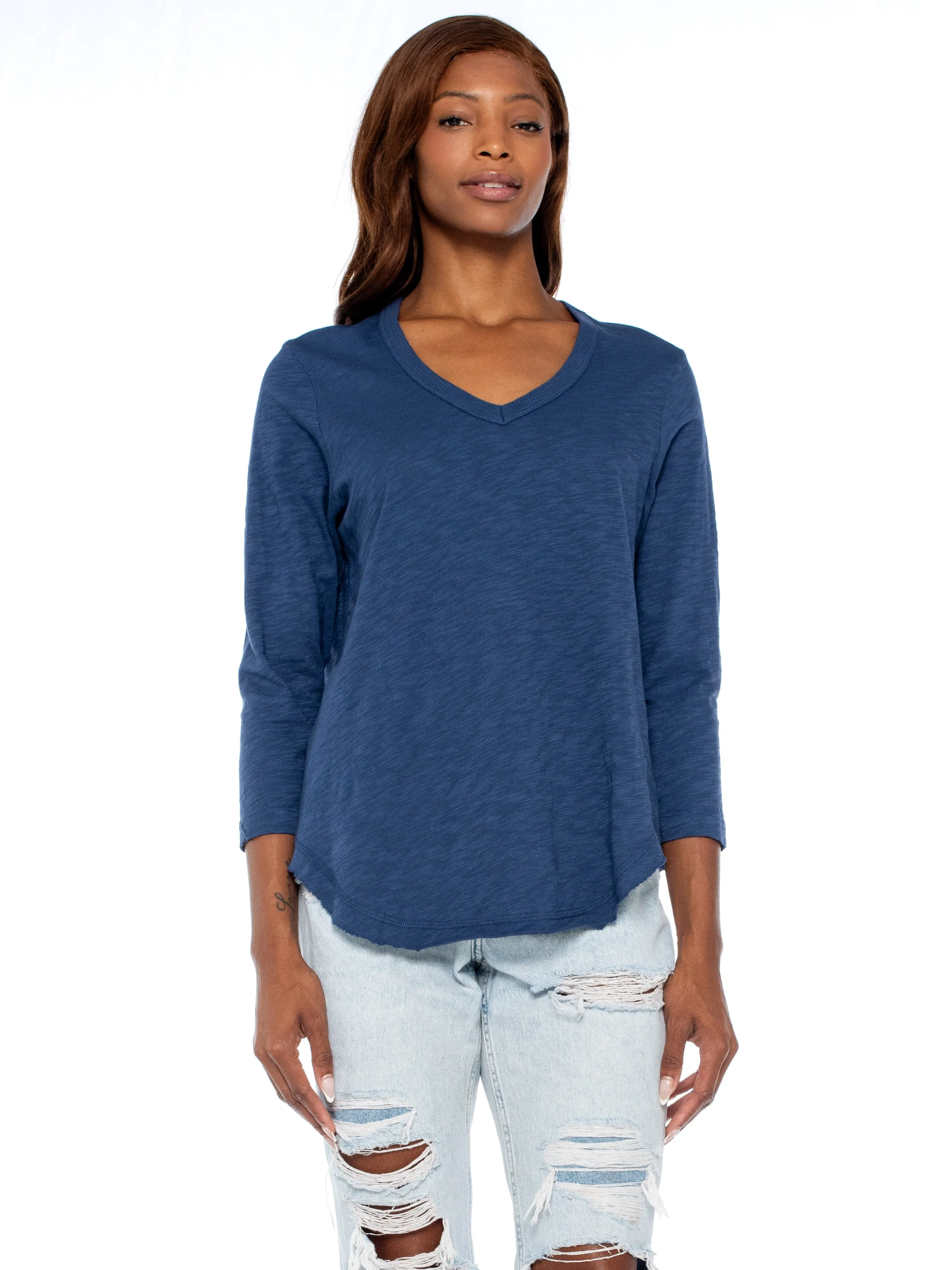 3/4 Sleeve V-Neck Shirttail T W/ Raw Hem Top