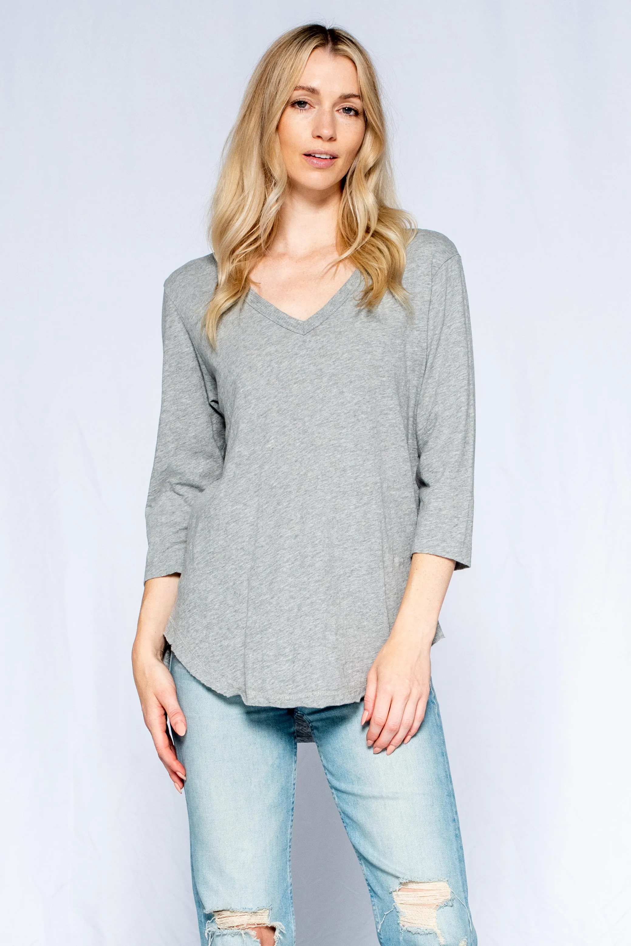 3/4 Sleeve V-Neck Shirttail T W/ Raw Hem Top
