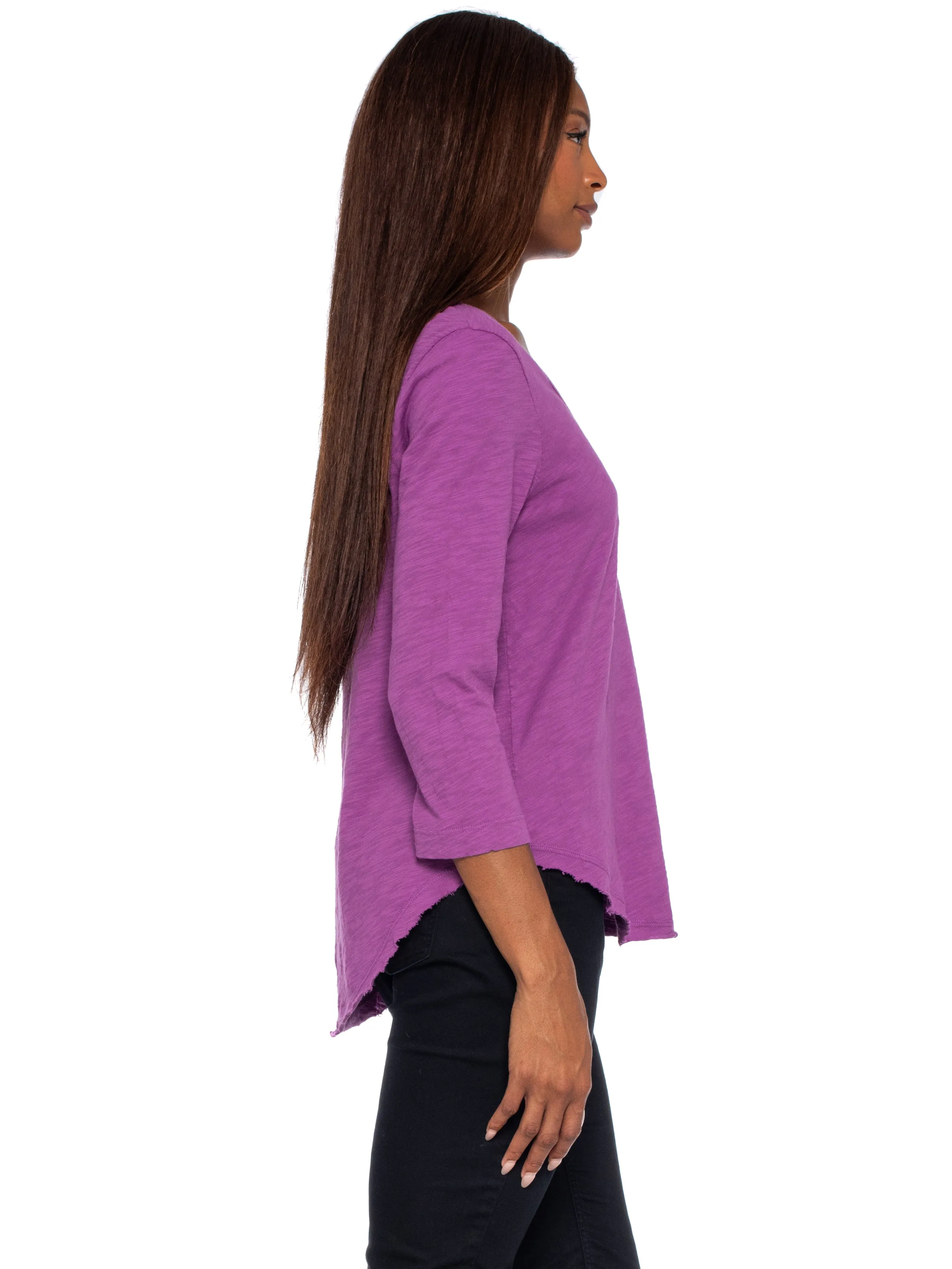 3/4 Sleeve V-Neck Shirttail T W/ Raw Hem Top