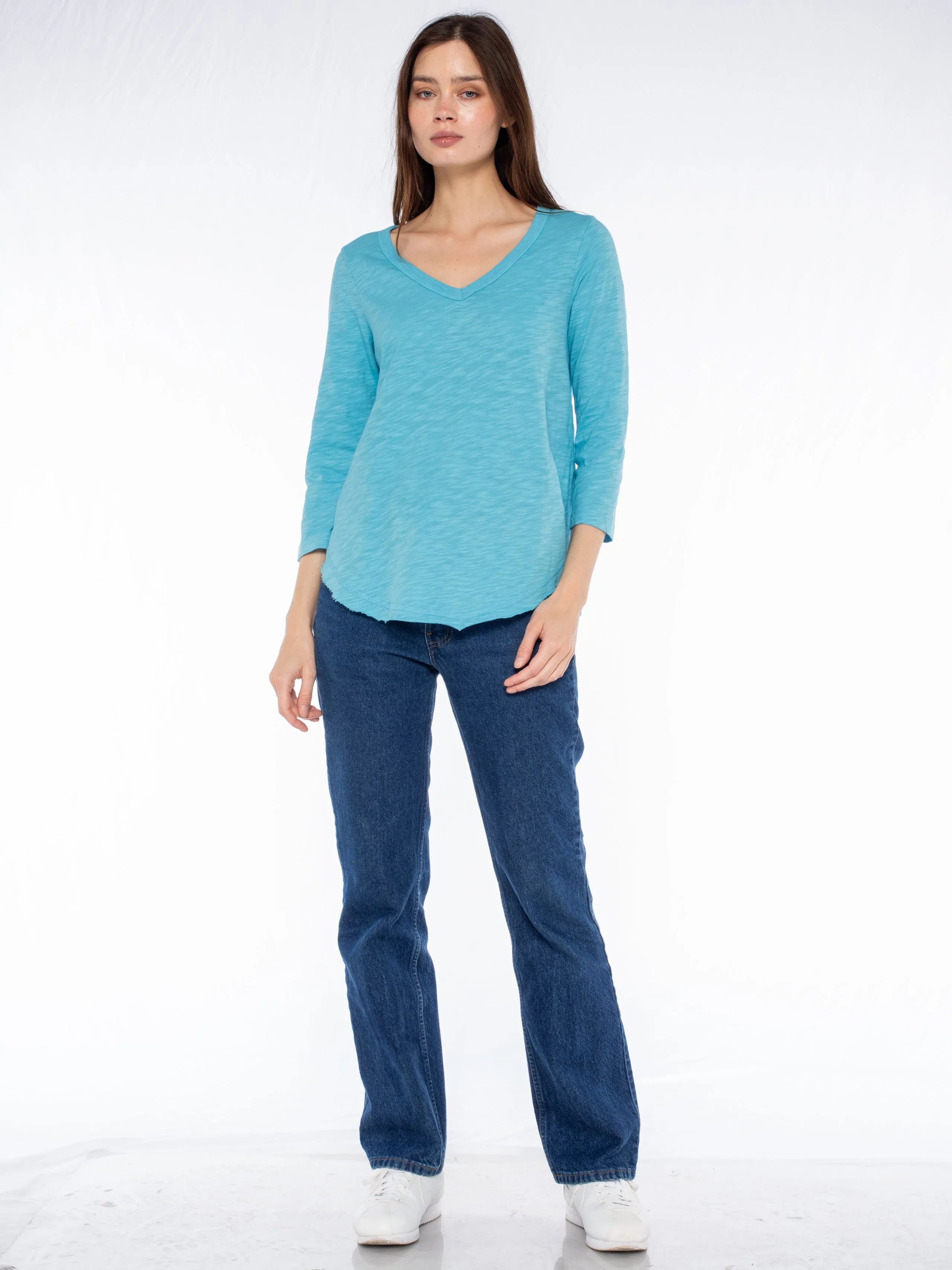 3/4 Sleeve V-Neck Shirttail T W/ Raw Hem Top