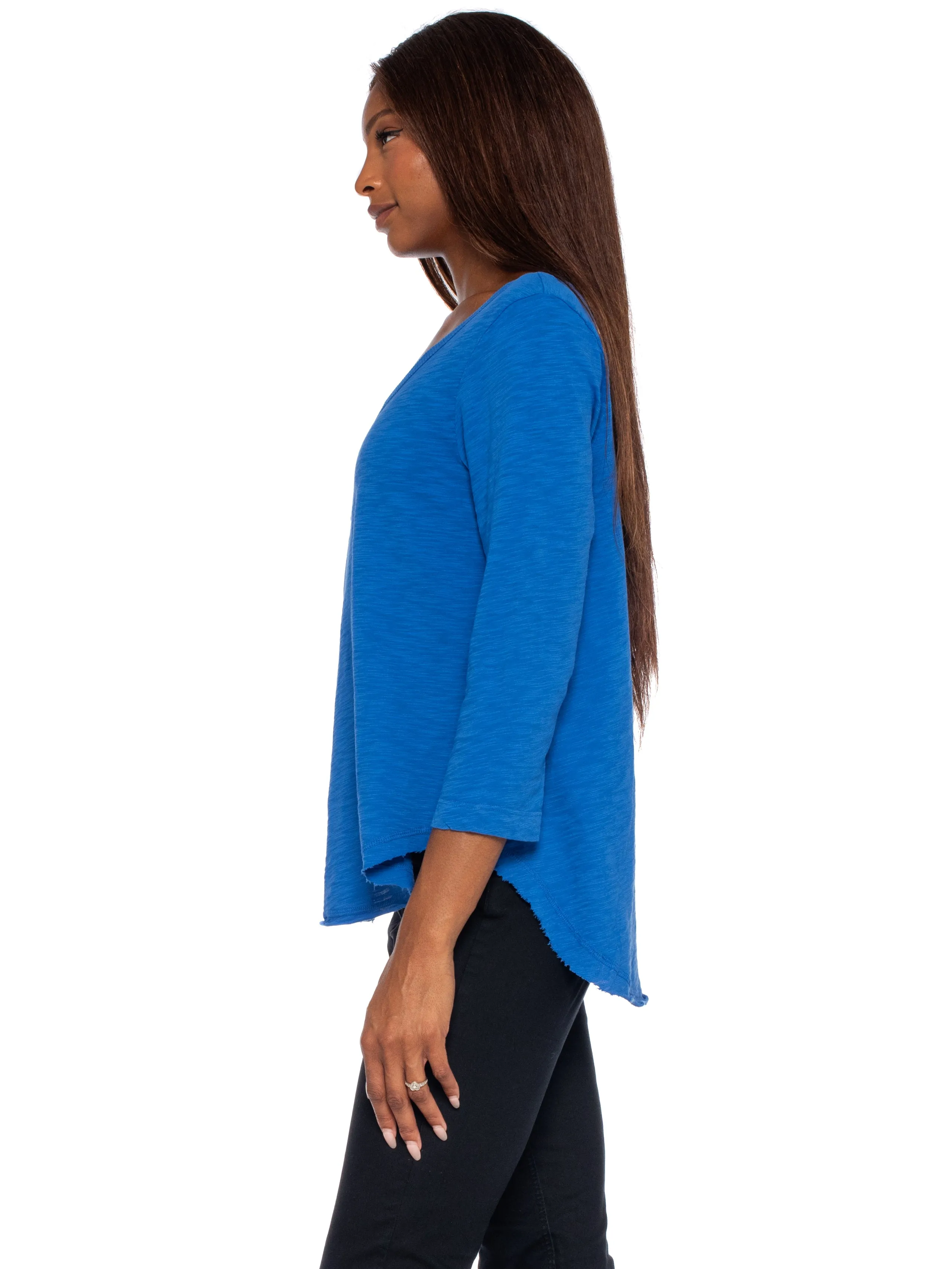 3/4 Sleeve V-Neck Shirttail T W/ Raw Hem Top