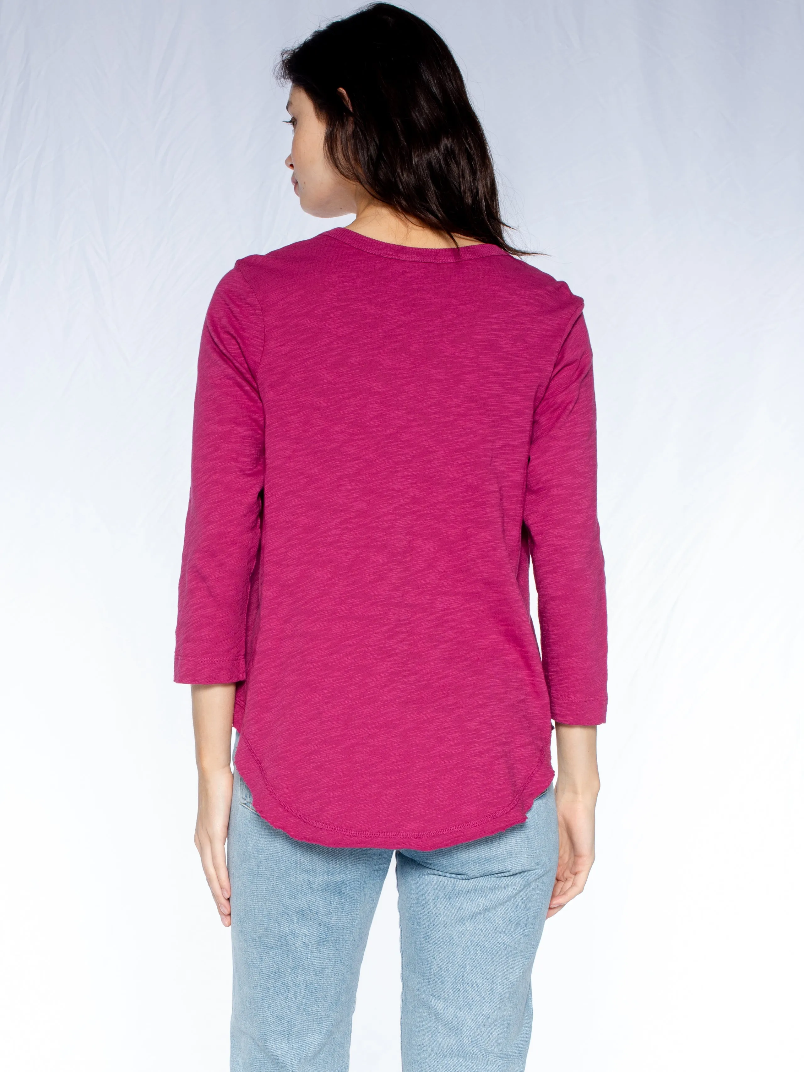 3/4 Sleeve V-Neck Shirttail T W/ Raw Hem Top