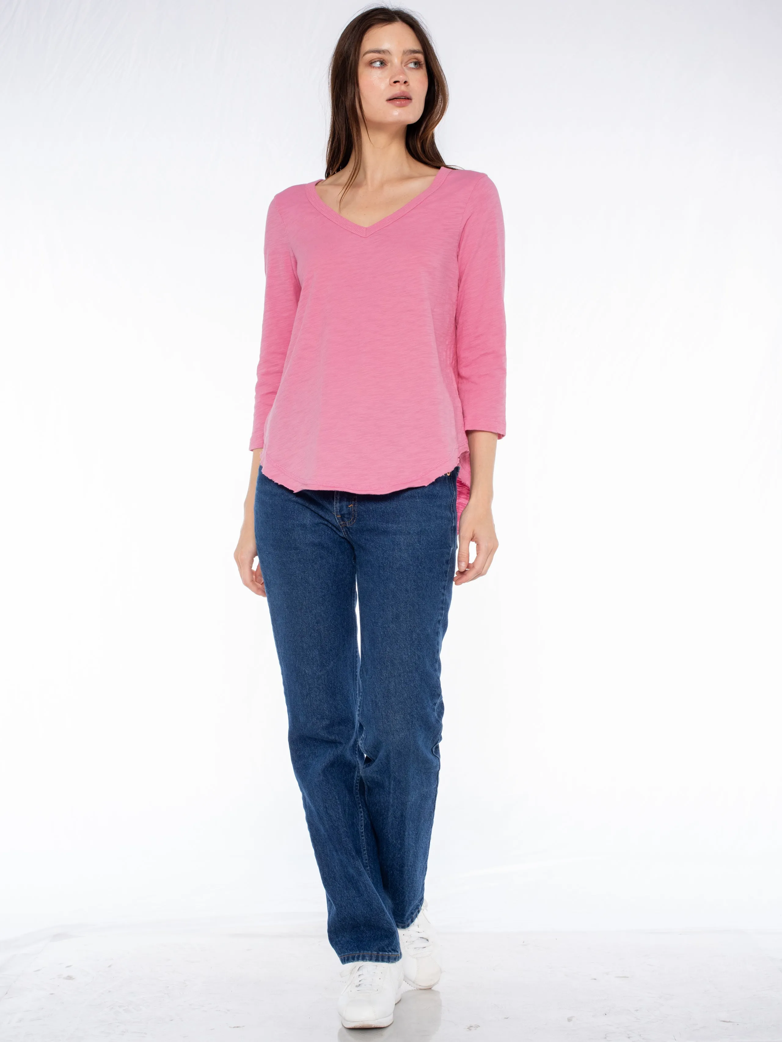 3/4 Sleeve V-Neck Shirttail T W/ Raw Hem Top