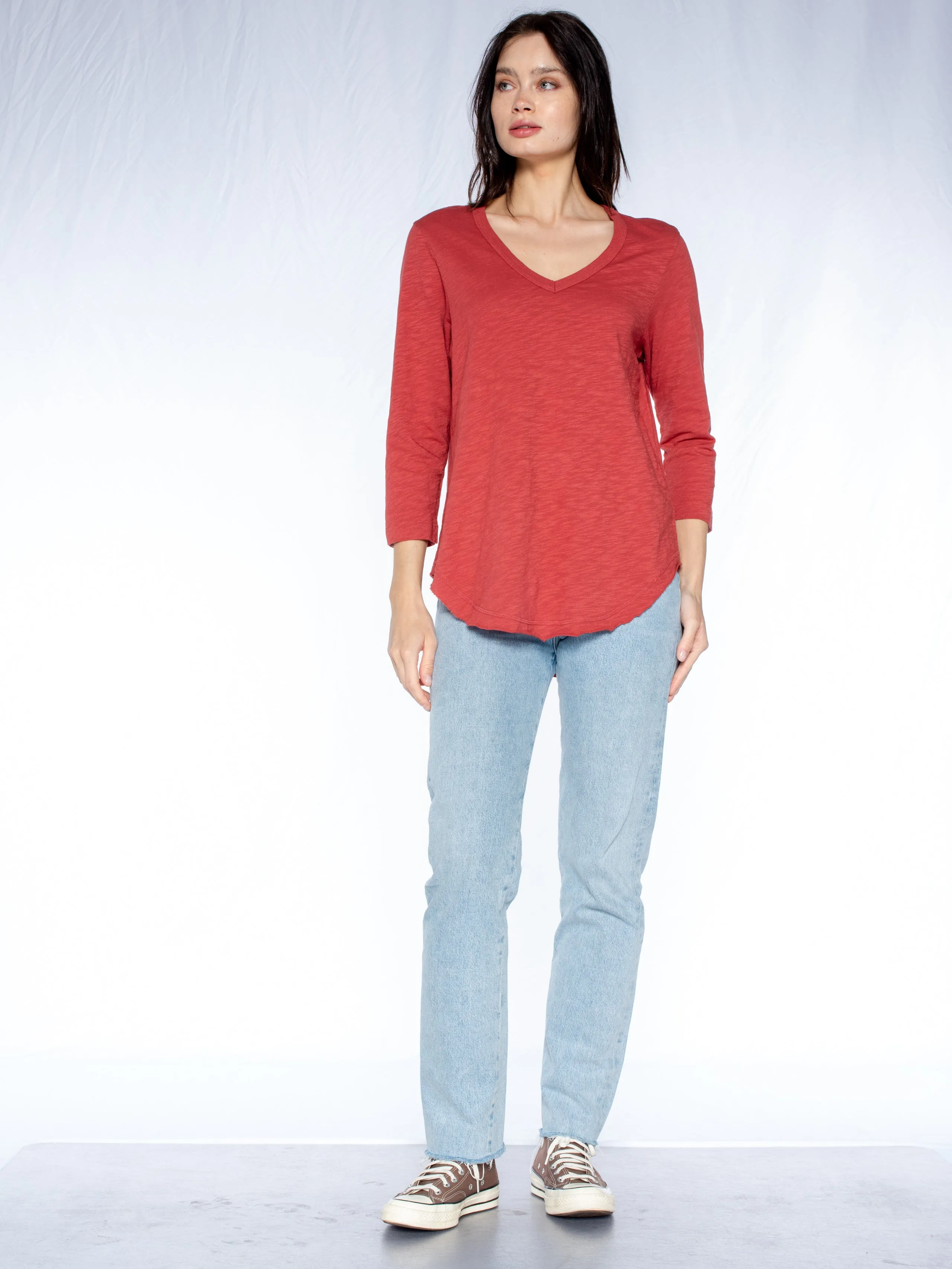 3/4 Sleeve V-Neck Shirttail T W/ Raw Hem Top