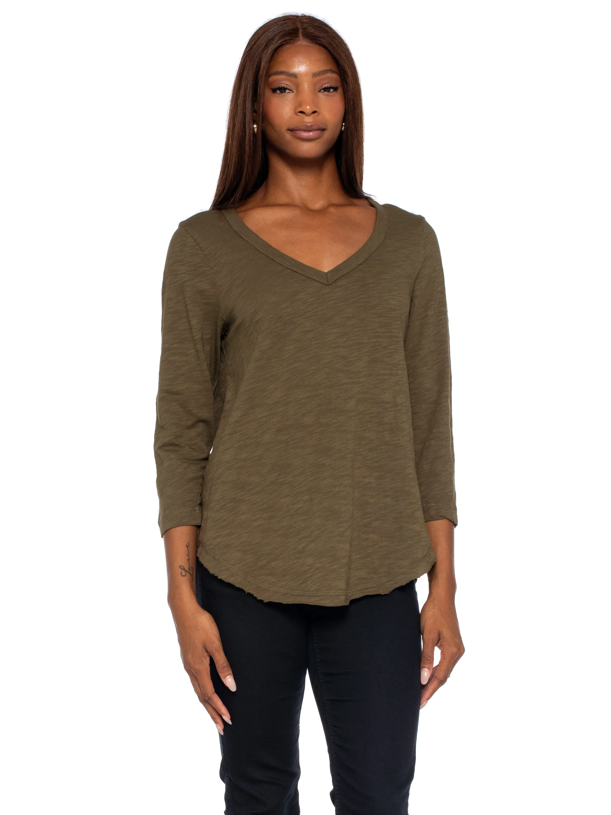 3/4 Sleeve V-Neck Shirttail T W/ Raw Hem Top