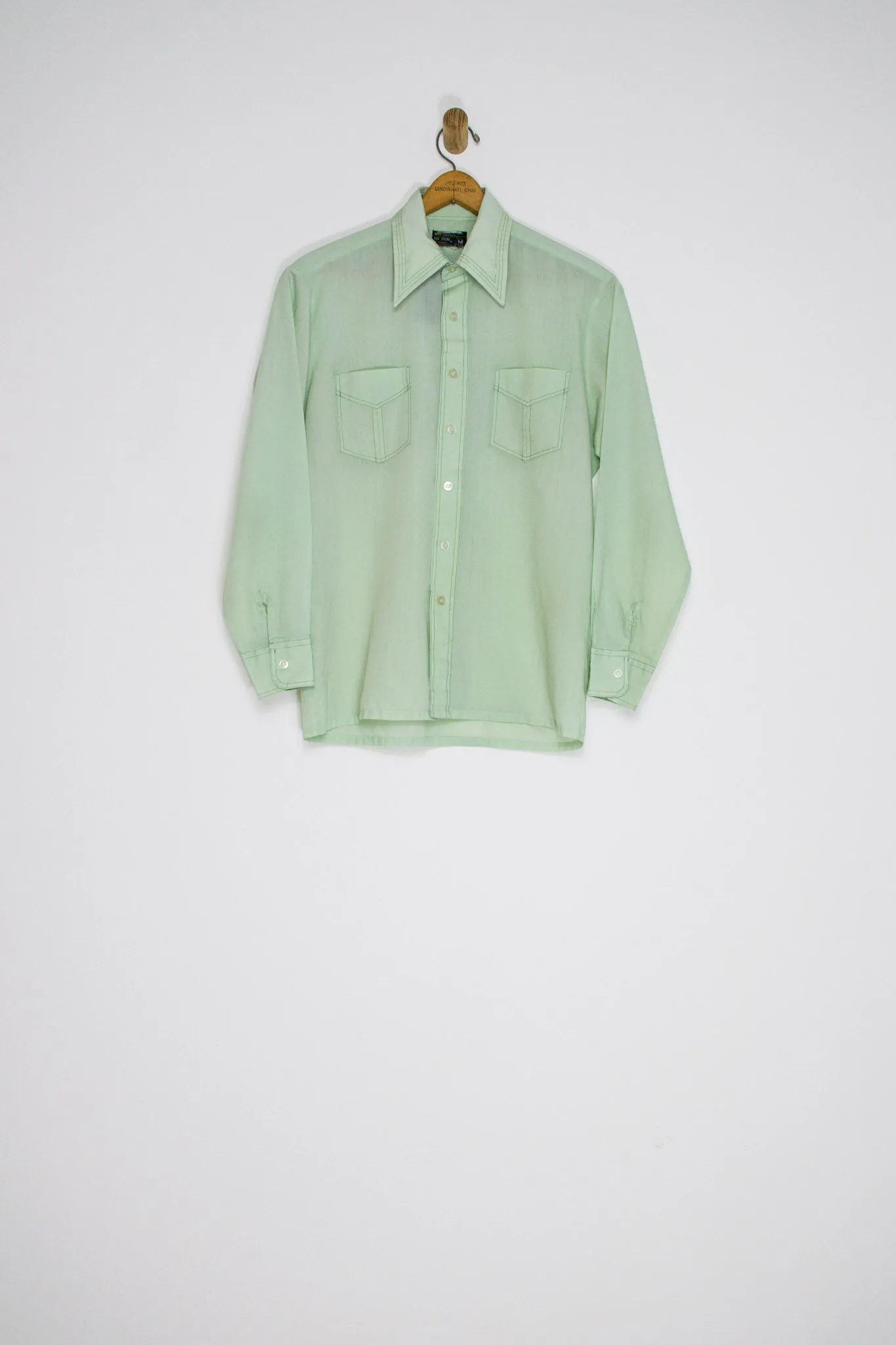 70's MINT BUTTON UP / MEDIUM