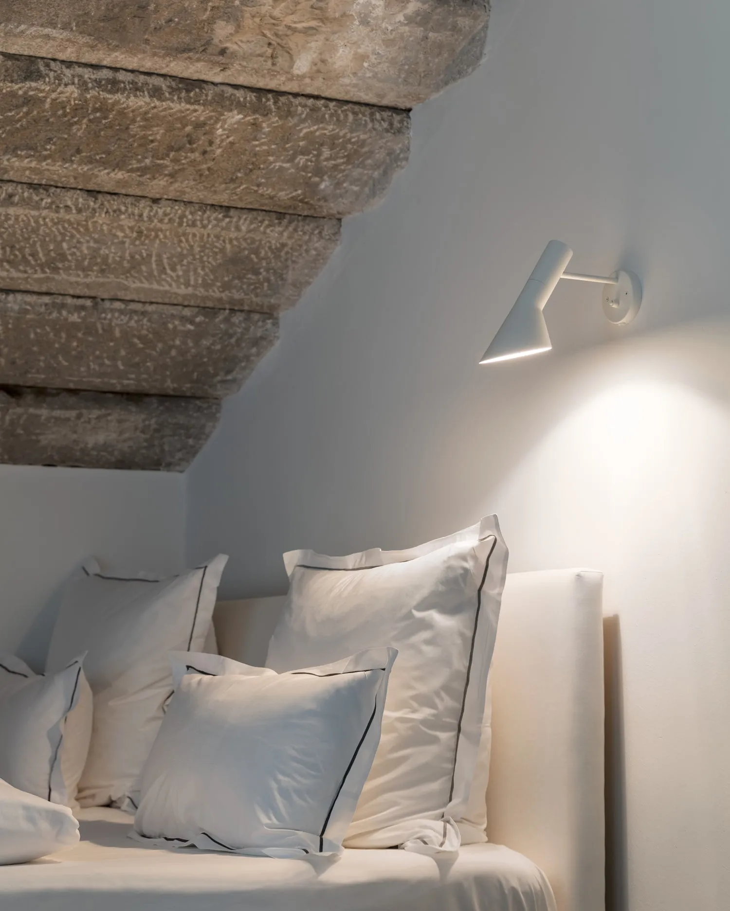AJ Wall Lamp