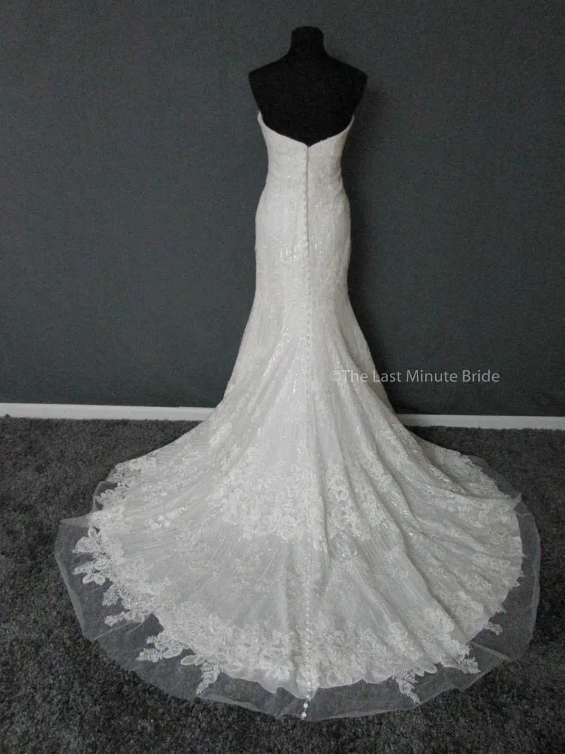 Allure Bridals 9350