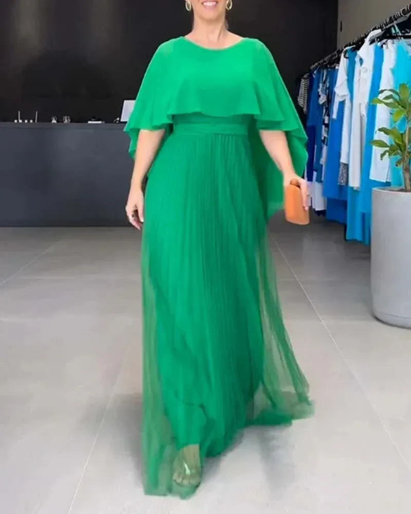 Beatrice - Elegant maxi dress with round neckline.