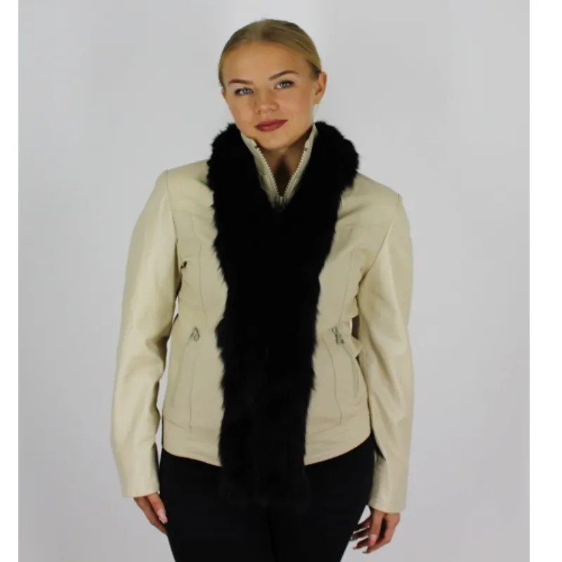 Black colored fox pieces boa