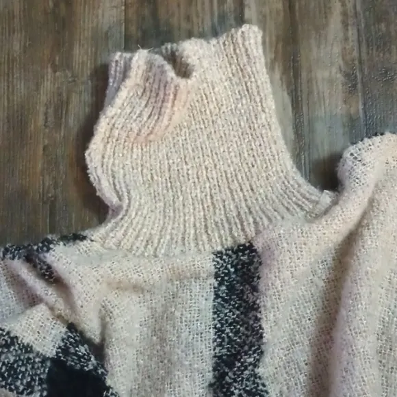 Bohemian Fringe Oversized Turtleneck Winter Poncho