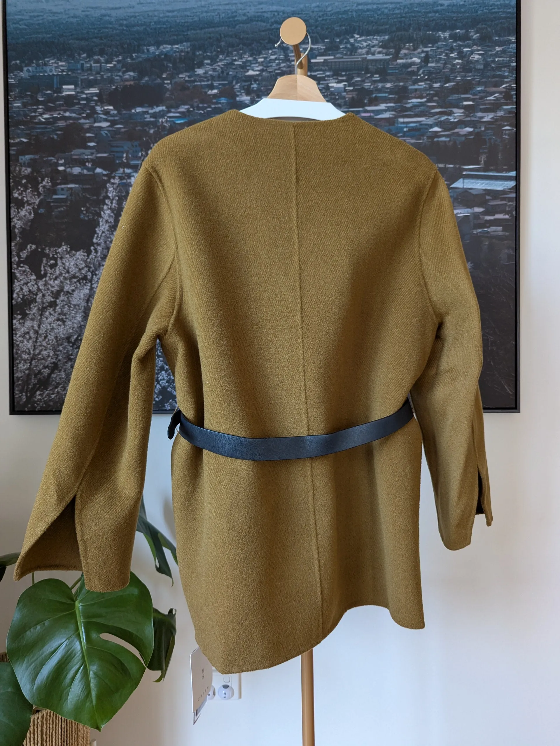 Brand New 100% Wool Coat 969 Size M 10-12 FREE SHIPPING