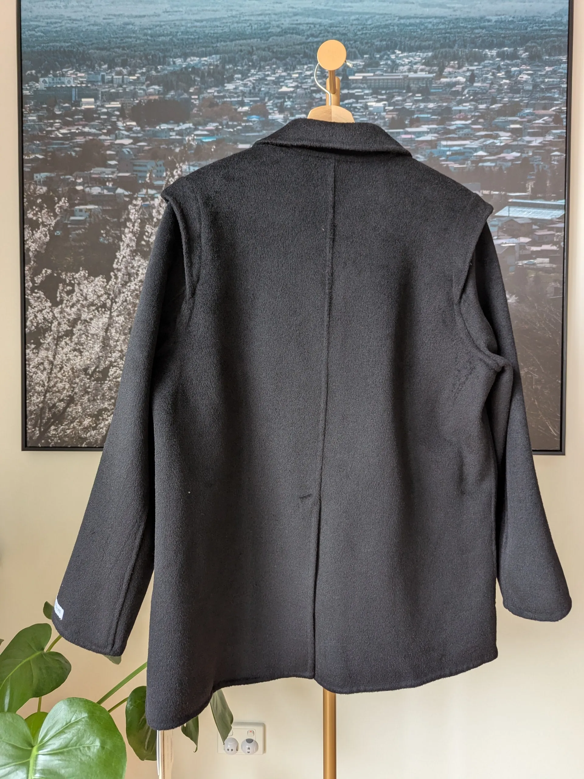 Brand New 100% Wool Coat Size 12-14 FREE SHIPPING High Quality Wool 999