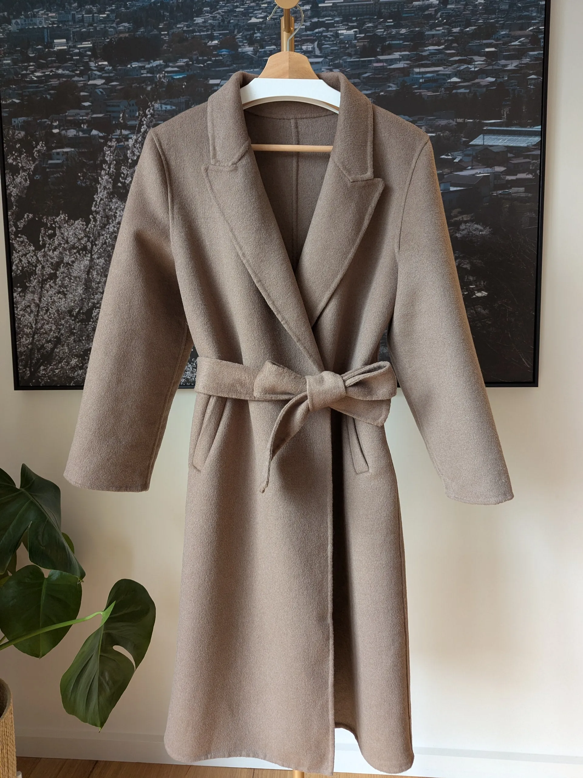 Brand New 100% Wool Coat Size 8-10 FREE SHIPPING High Quality Wool 097