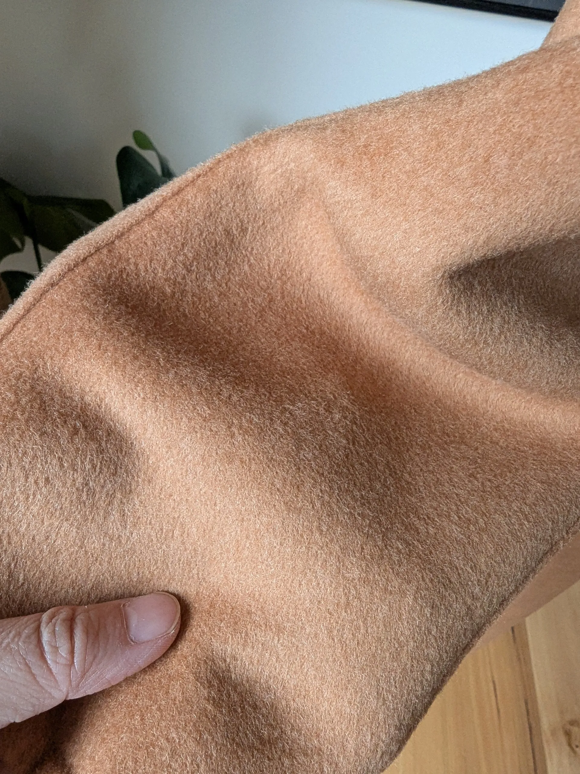 Brand New 100% Wool Coat Size 8-12 FREE SHIPPING High Quality Wool 083