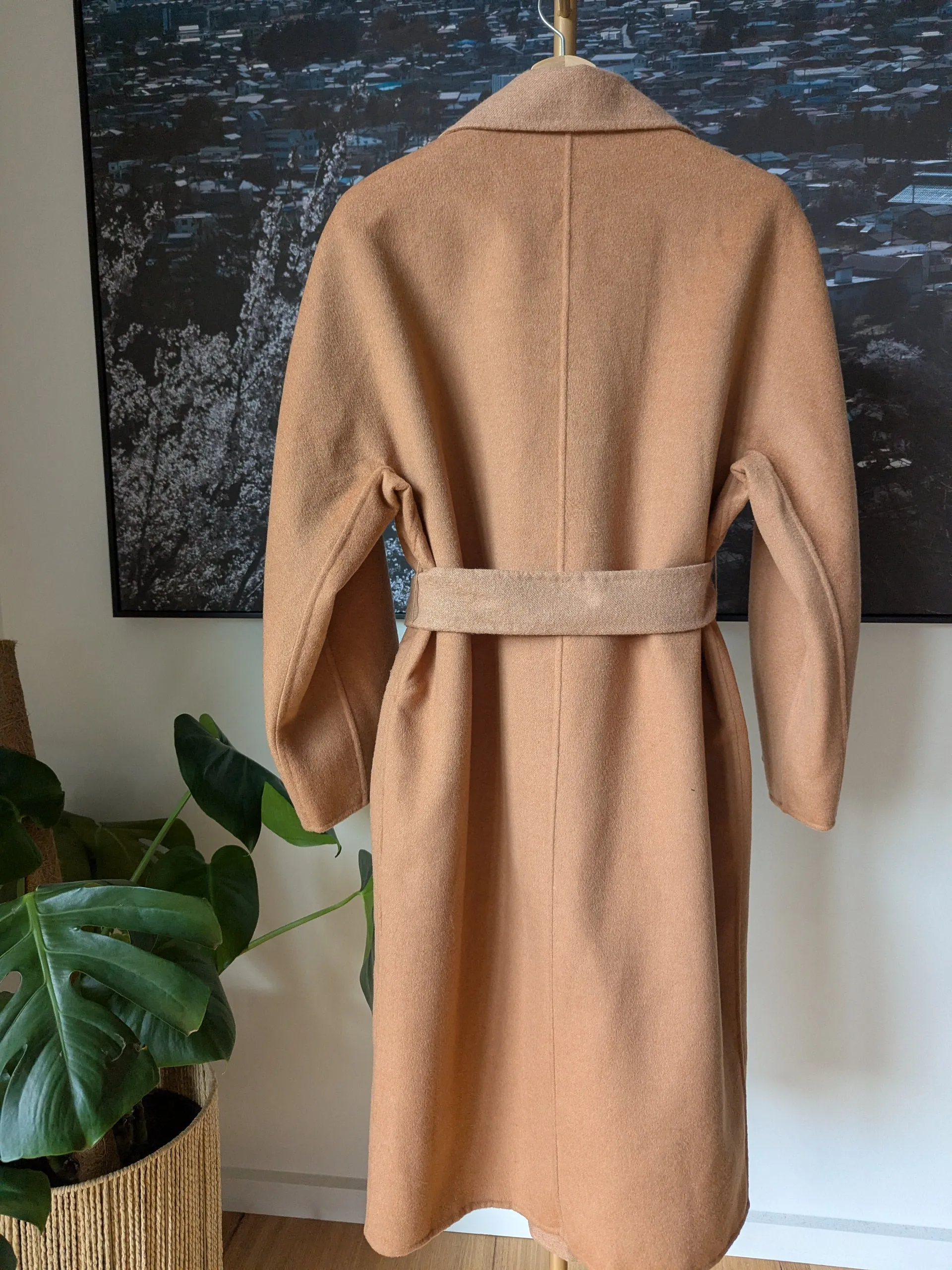 Brand New 100% Wool Coat Size 8-12 FREE SHIPPING High Quality Wool 083