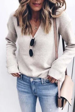 Chicindress Sexy Fashion V-neck Knitted Sweater(5 Colors)