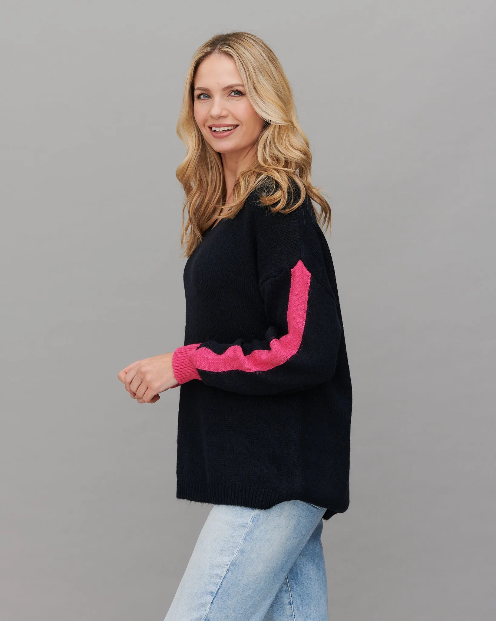 Contrast Stripe V-Neck Jumper