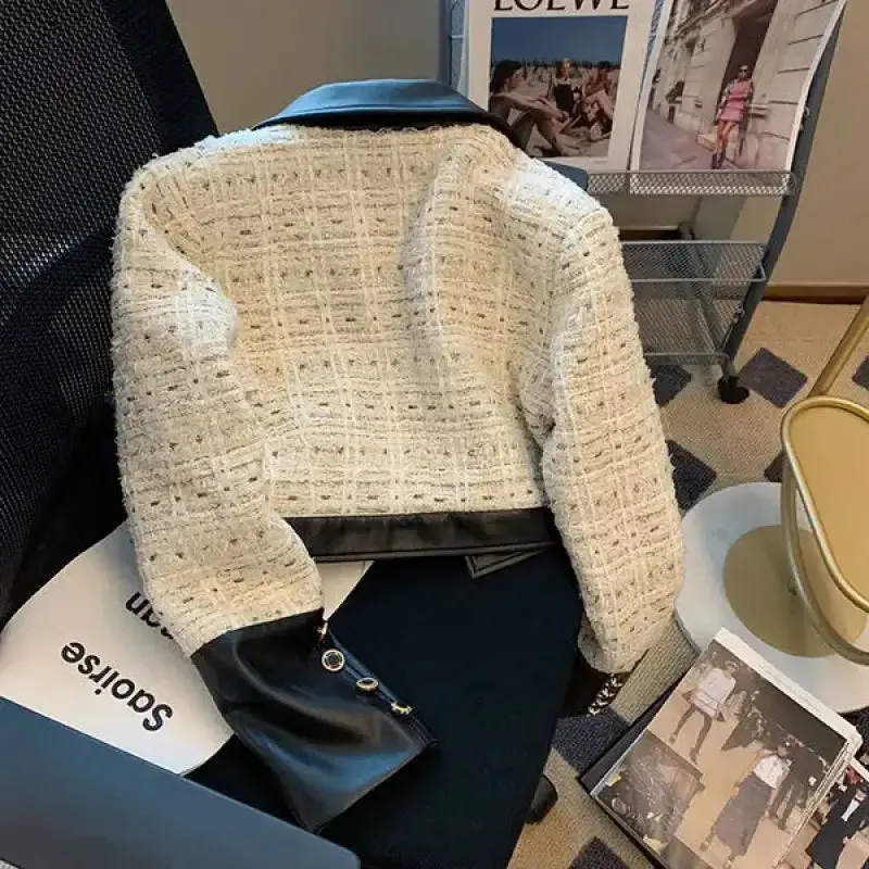 Cream Tweed Lapel Single-Breasted Coat with Leather Trim and Gold Buttons
