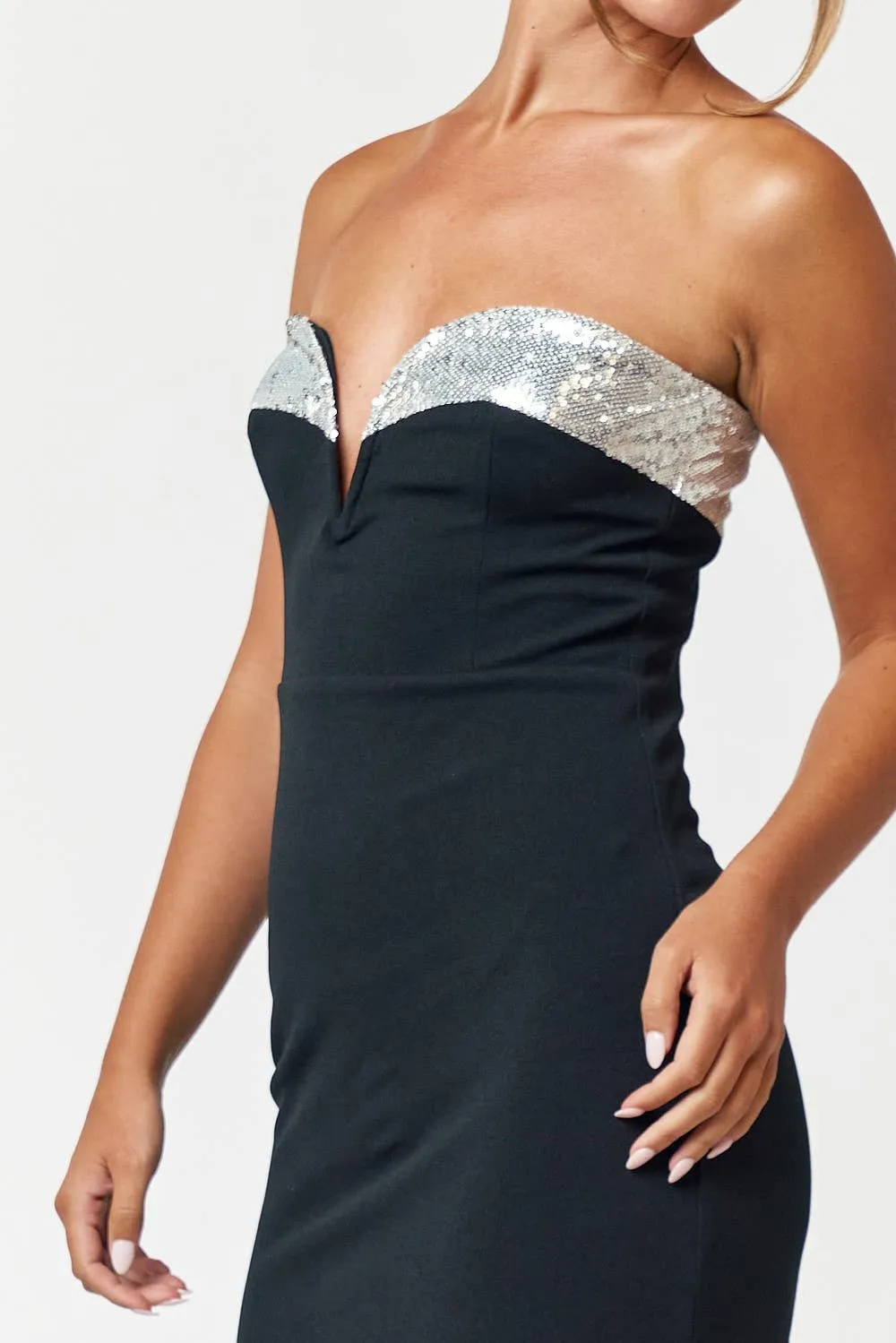 CREPE KNIT SEQUIN NECK TUBE MAXI DRESS