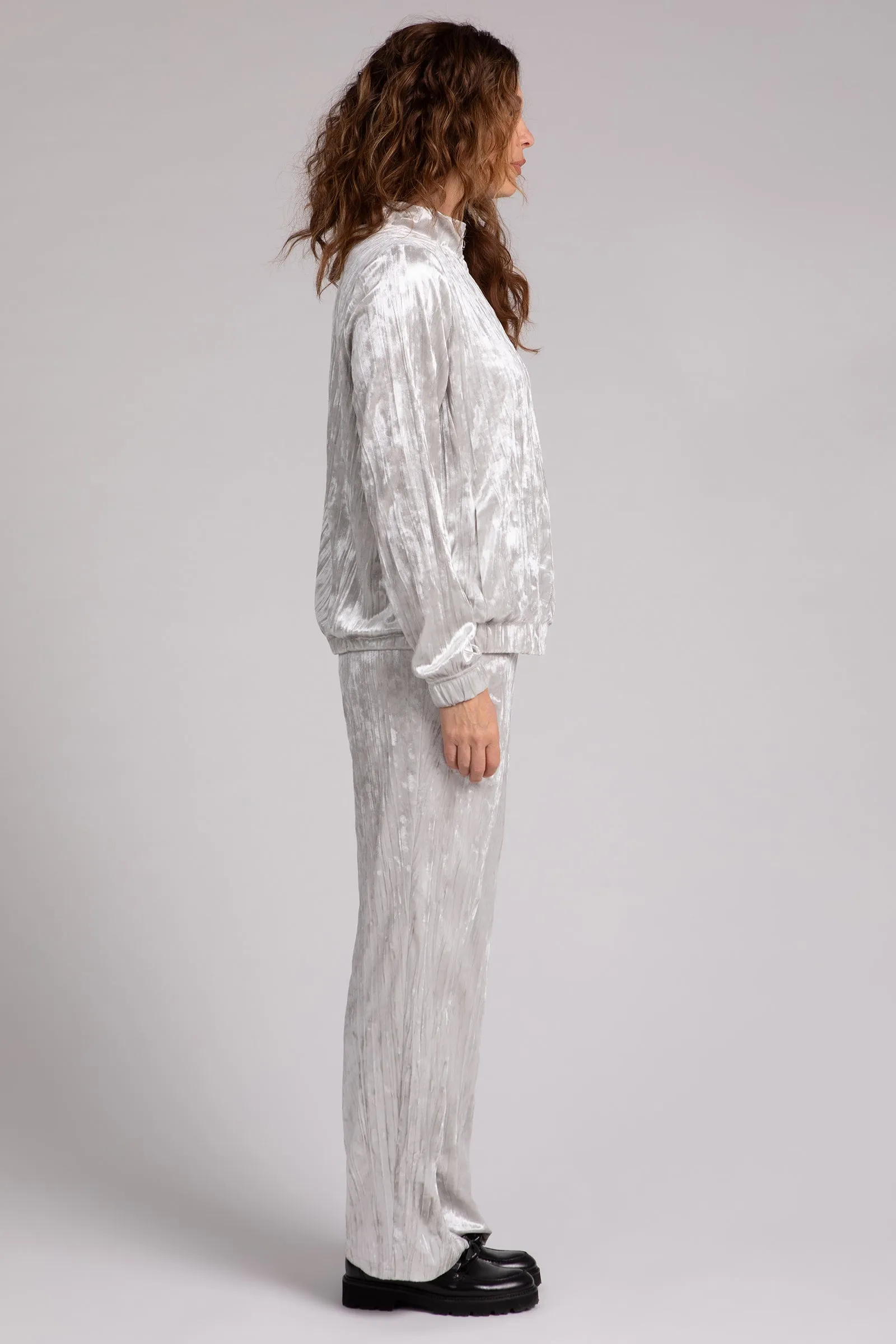 Crinkle Velvet Zip Front Warm Up