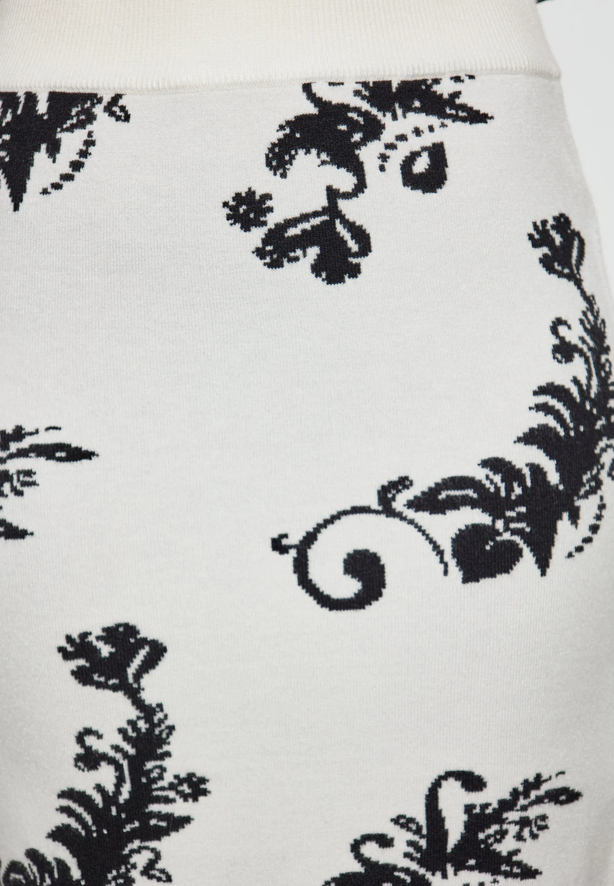 Ebeeza Women's Skirt
