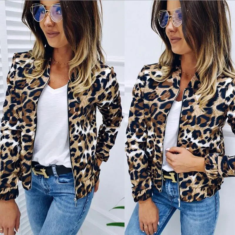Fashionable bomber jacket with animal print and comfortable fit - Casual wear for everyday comfort - Casual wear for everyday comfort