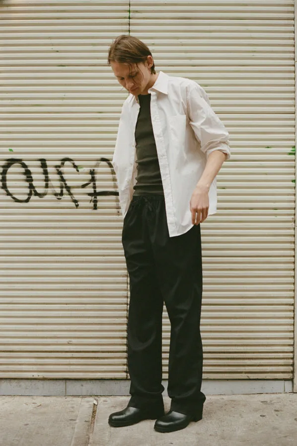 FOUNDATION BUTTON DOWN, ALMONDINE