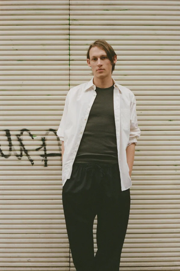 FOUNDATION BUTTON DOWN, ALMONDINE