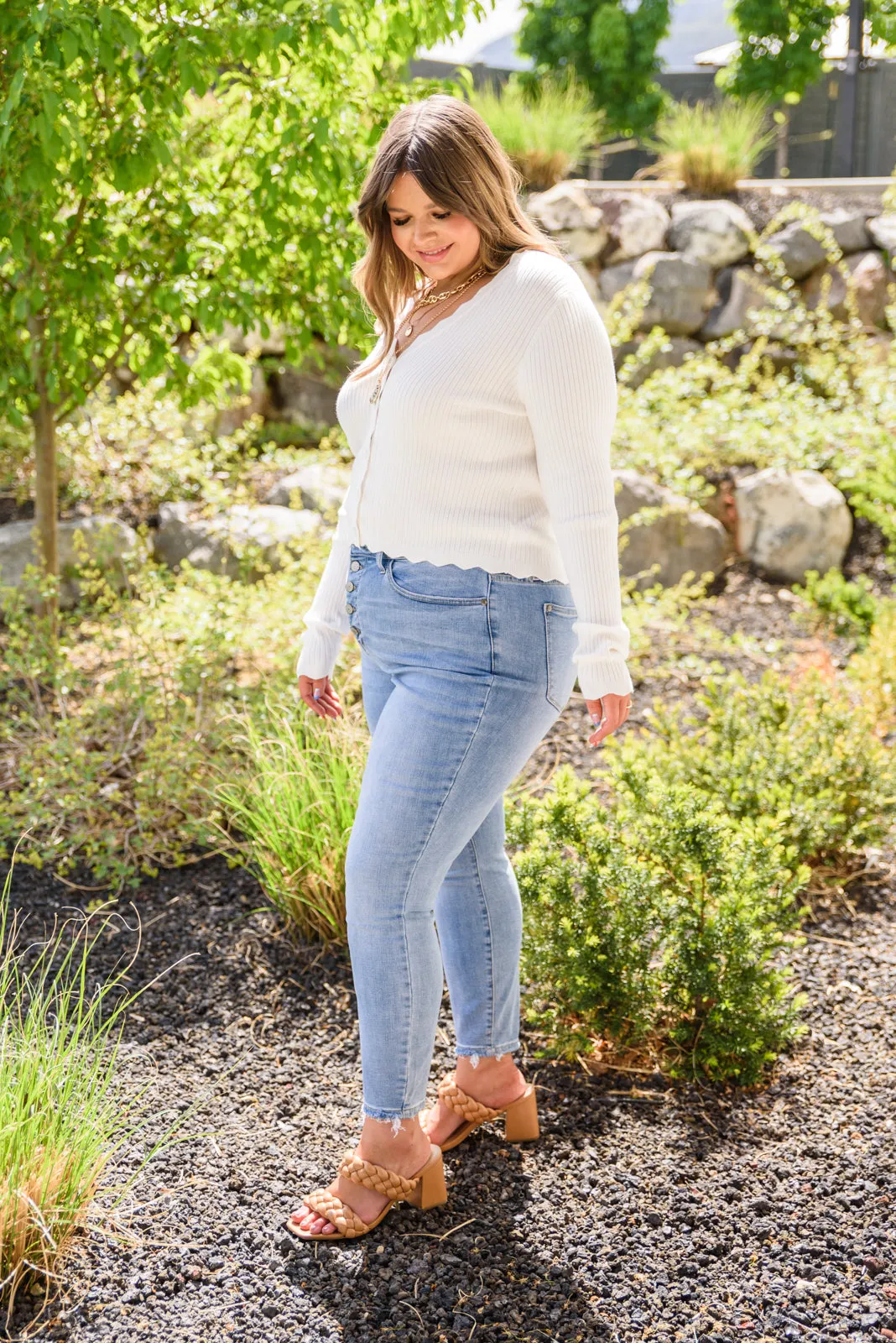 JUDY BLUE Hi-Rise Button Fly Skinny