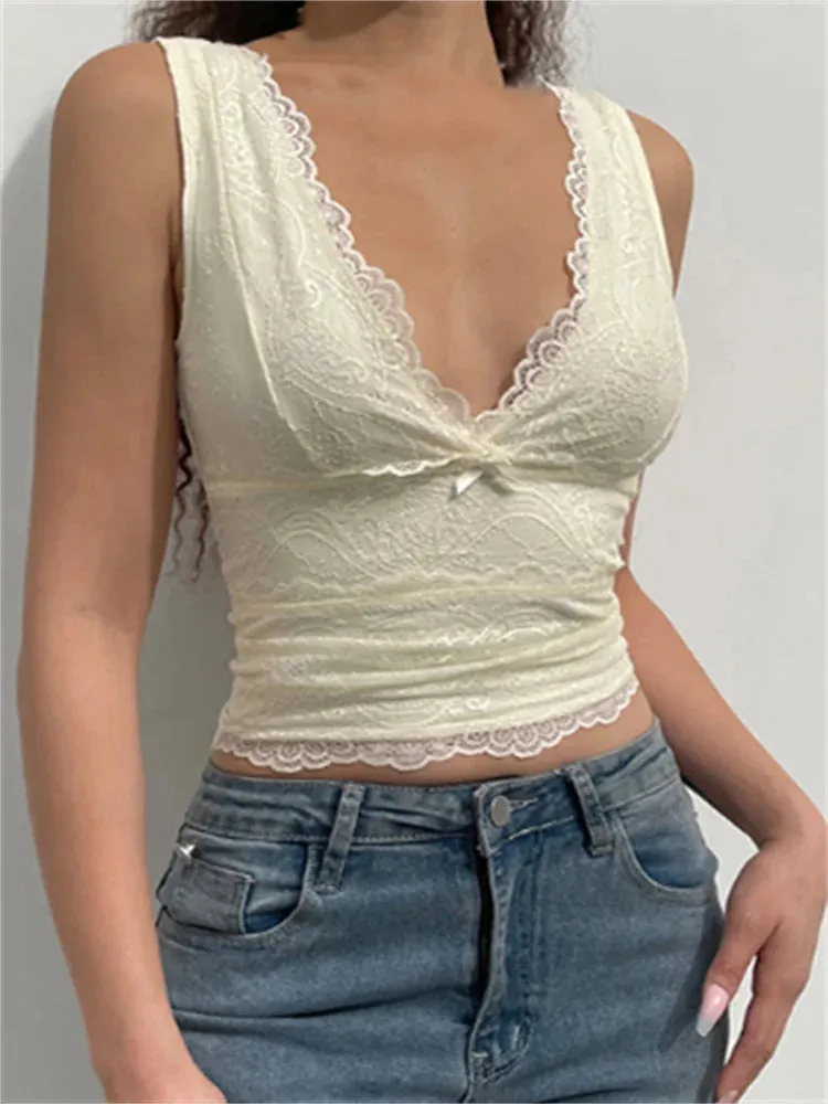 Lace Floral Slim V-neck Solid Tank Crop Top