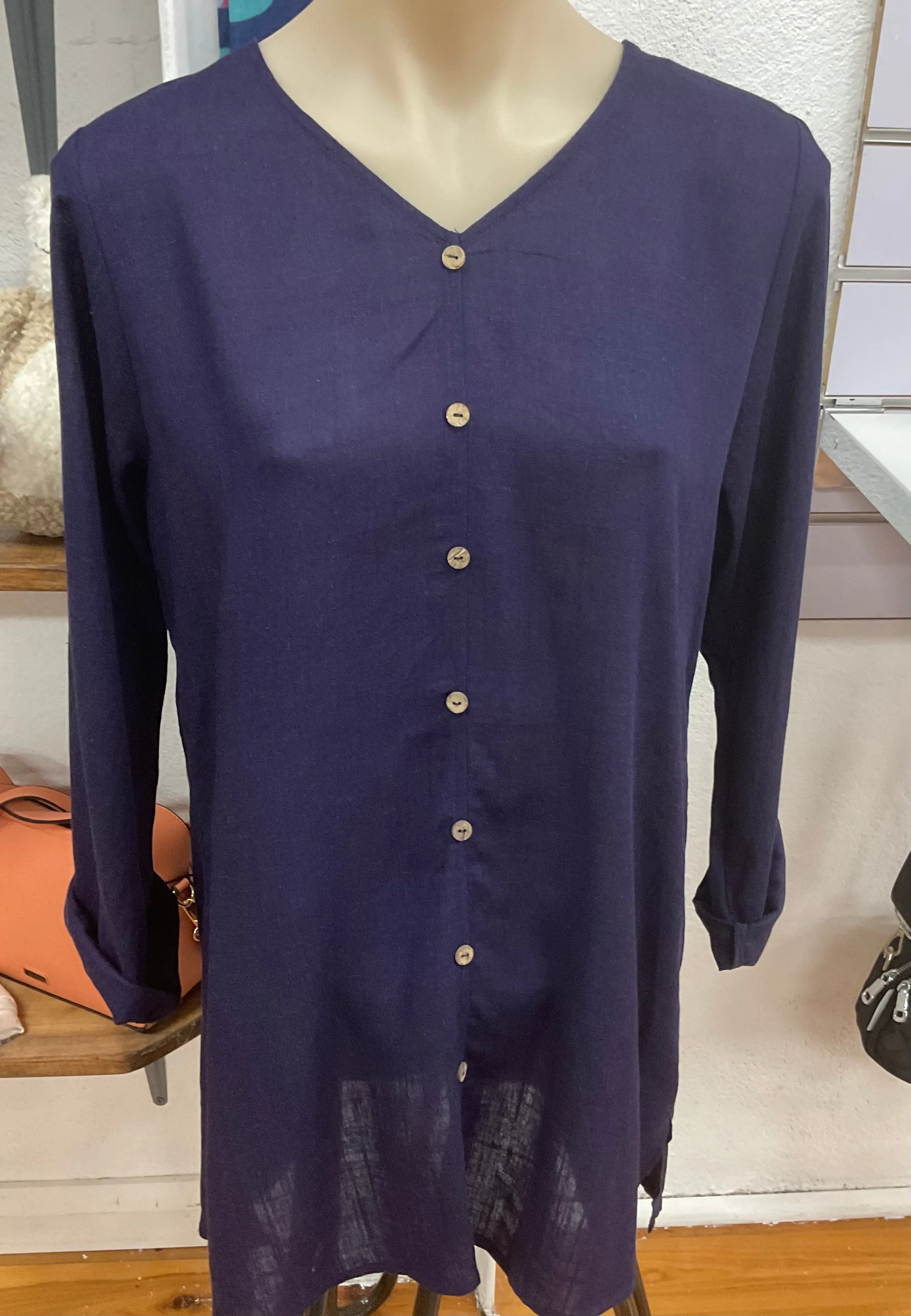 Libby V Neck Top In Navy   Green