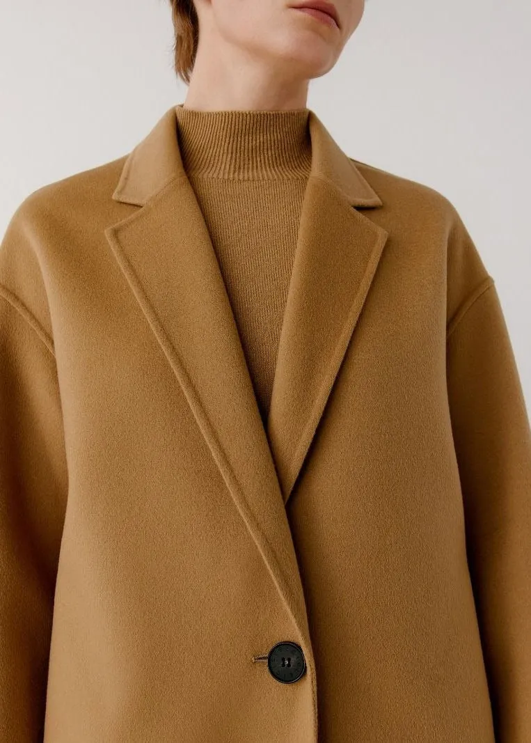 Light-Weight Wool Coat with Classic Notch Lapels