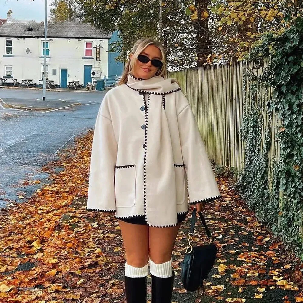 LOLA | COSY WOOL CAPE JACKET
