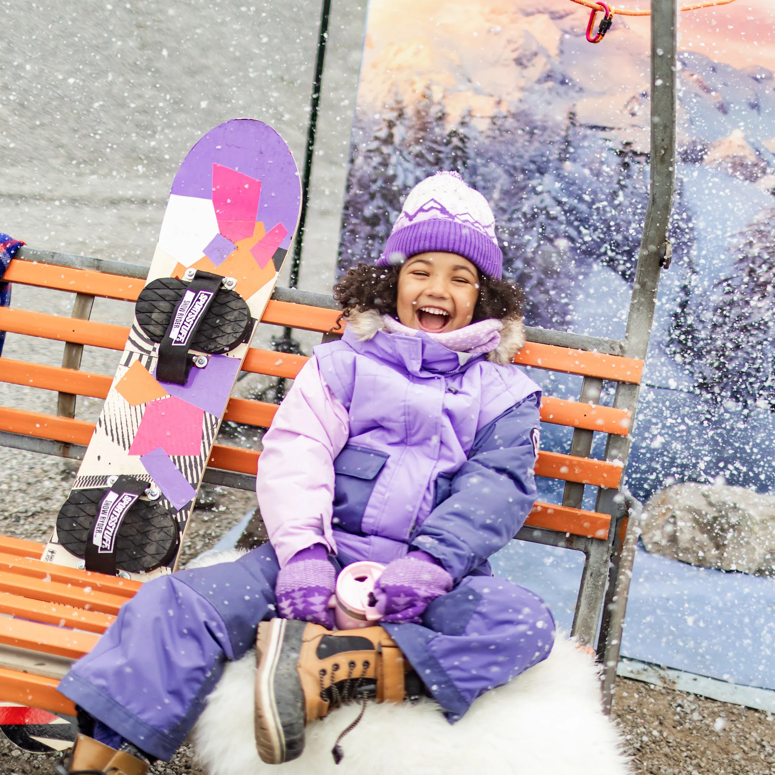 Mitaines mauves à motifs en tricot, enfant || Purple knitted mittens with print, child