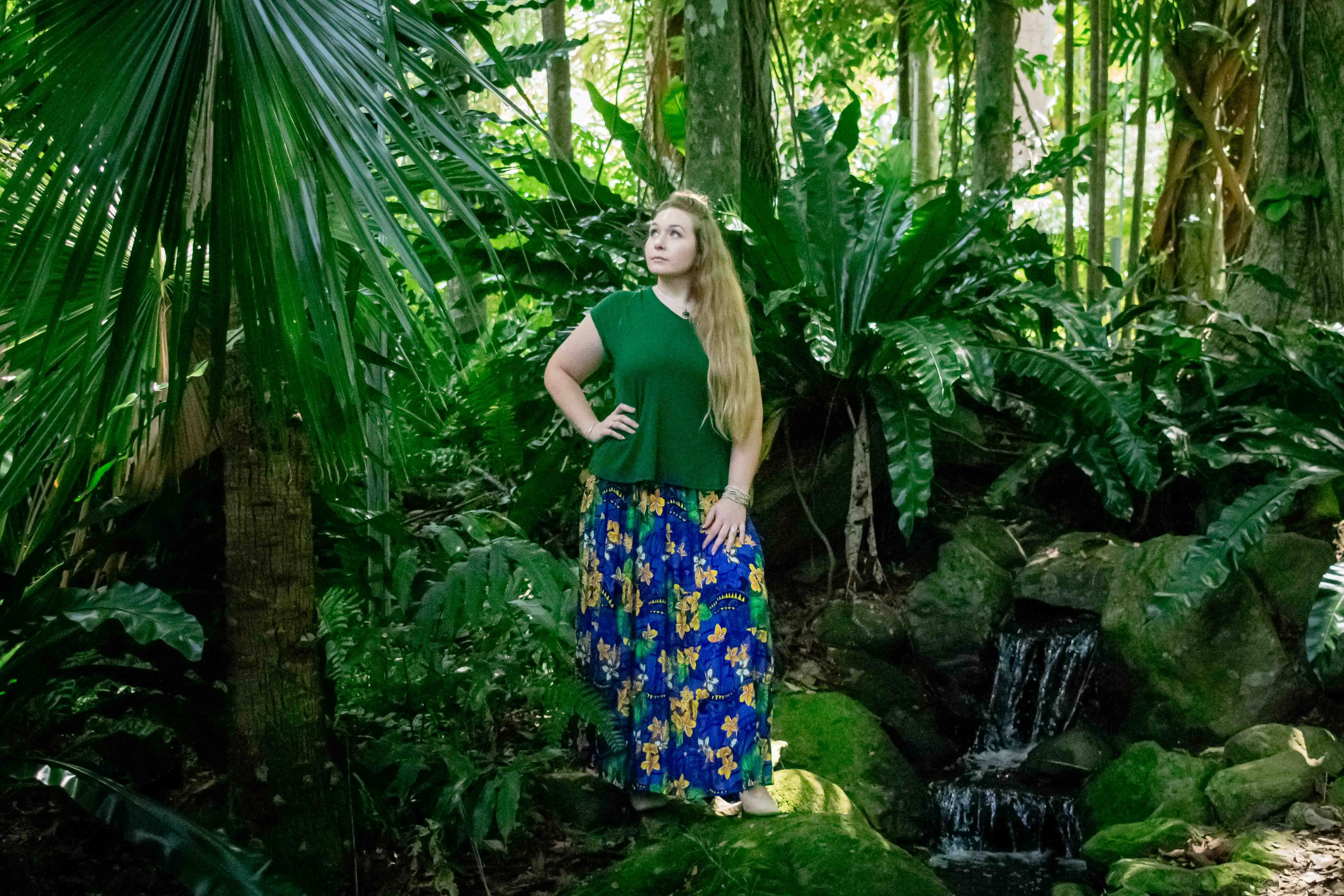 Mya V Neck Top - Forest Green