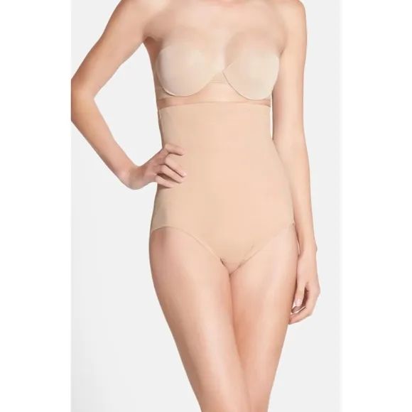 NWT $66 TC Fine [ Medium ] Back Magic High‎ Waist Shaping Briefs Warm Beige
