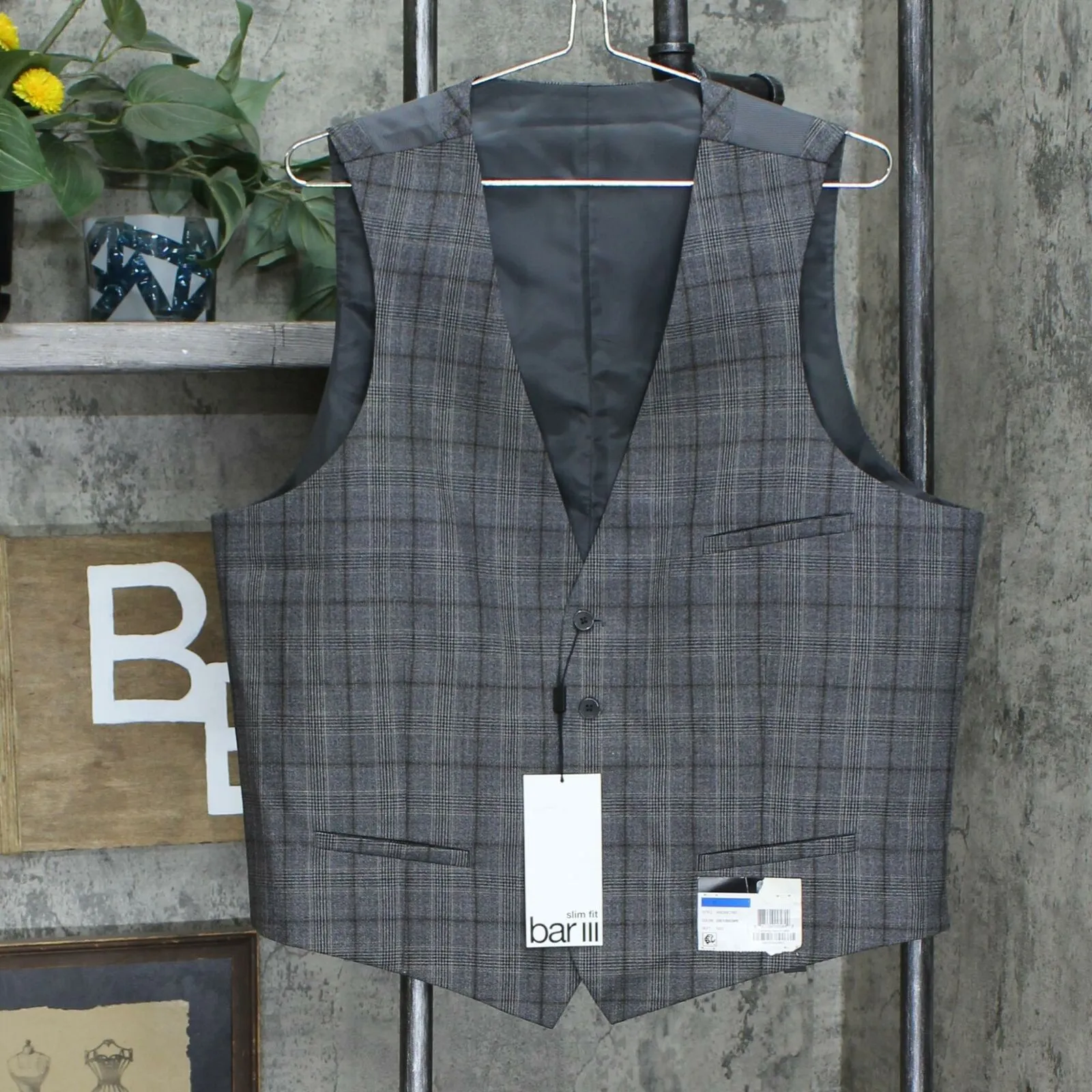 NWT Bar III Men's Slim-Fit Plaid Suit Separate Vest. HOCHVC7Y61 X-Large