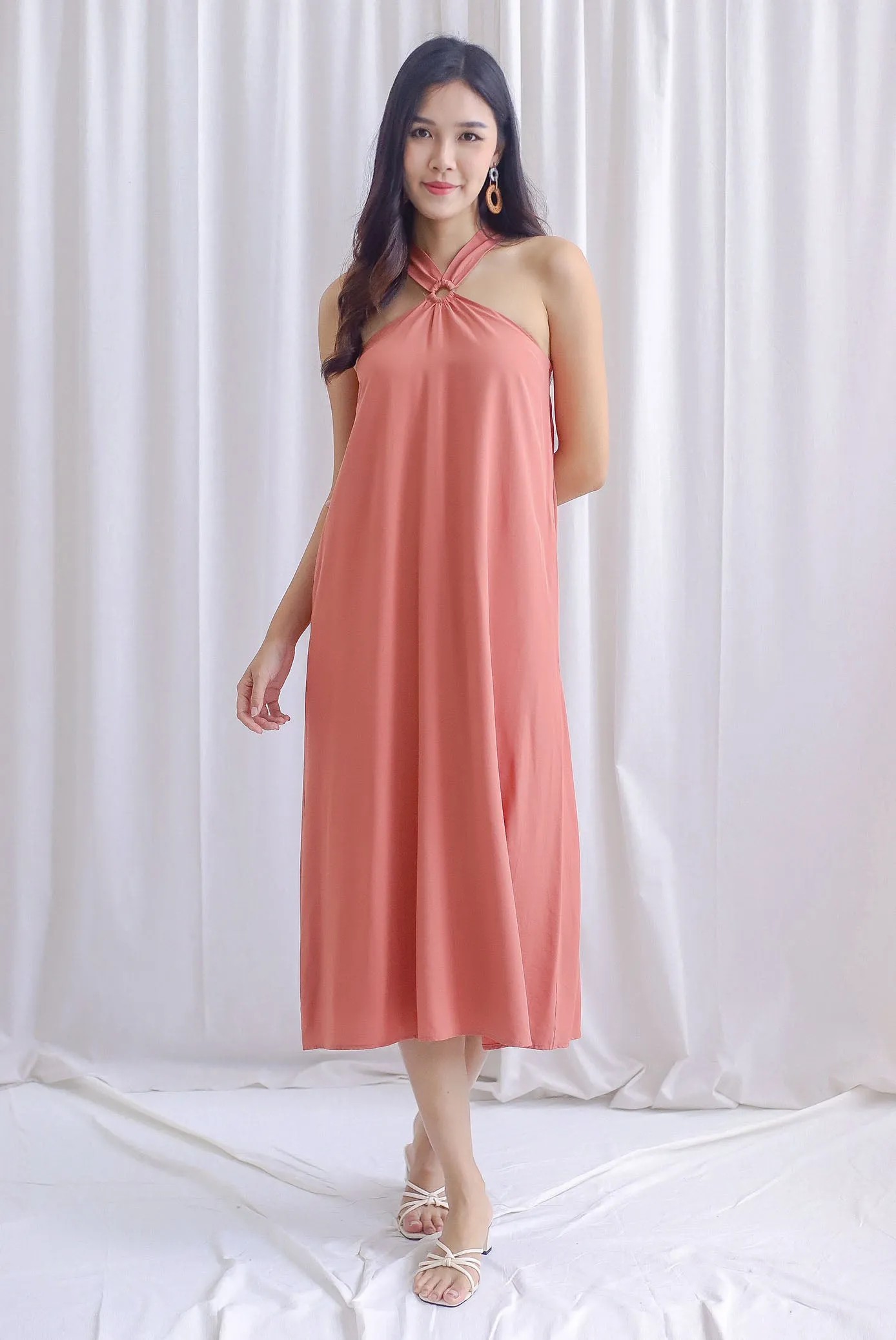 Ofelia Halter Loop Maxi Dress In Coral
