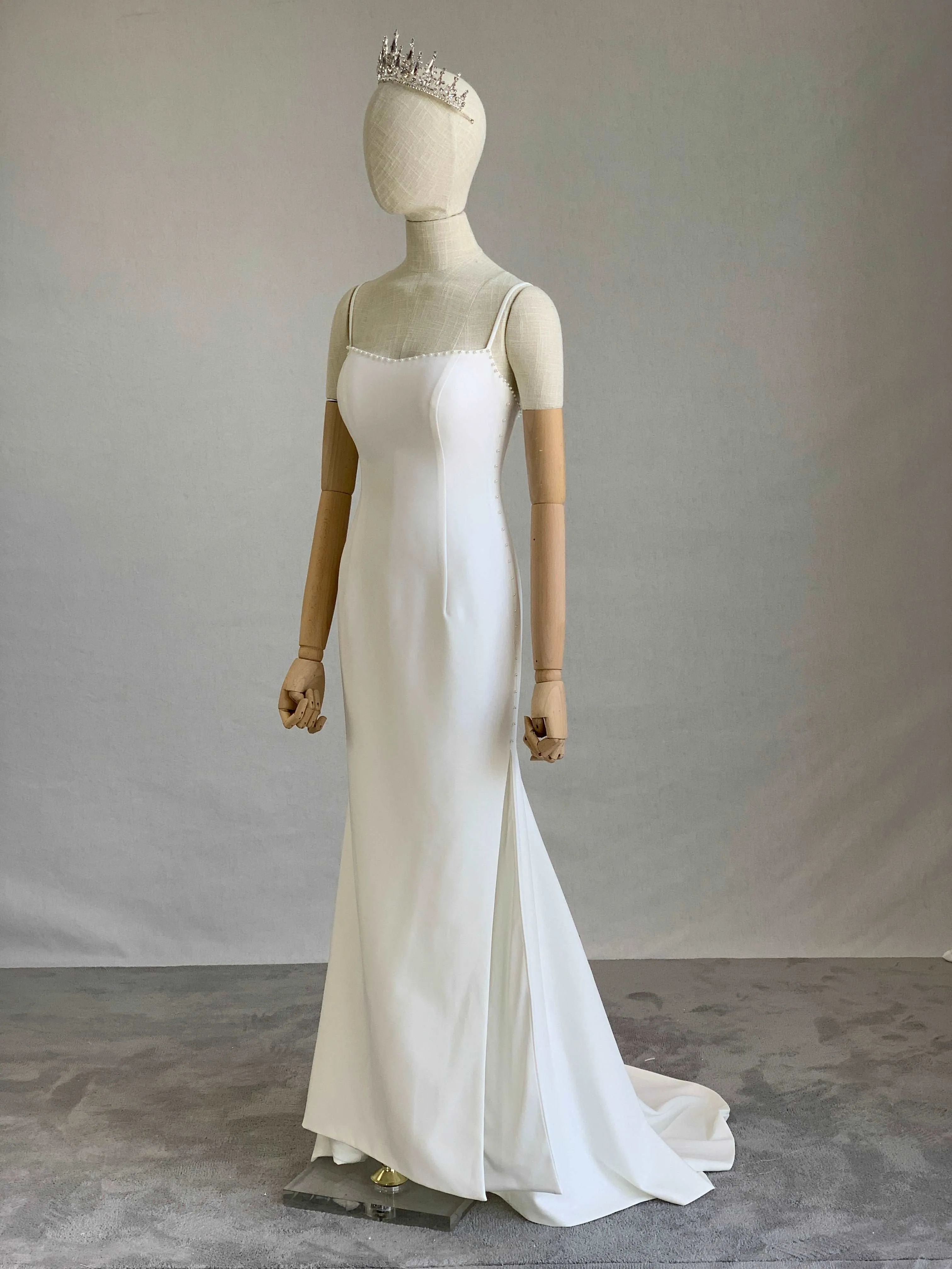 Pearl Detailing Crepe Sheath Wedding Dress with Slit | Perla