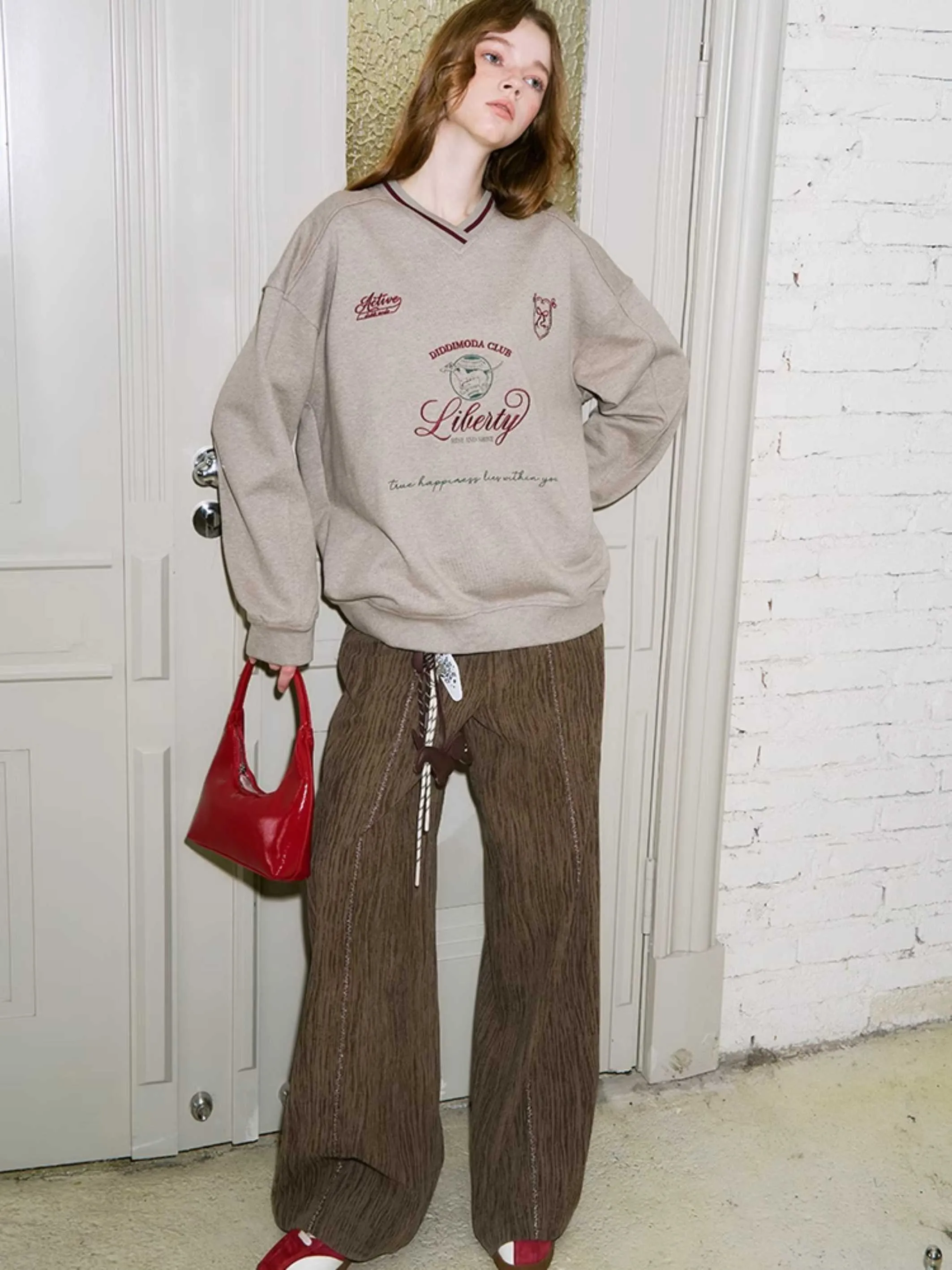 Retro V-neck sweatshirt【s0000010797】
