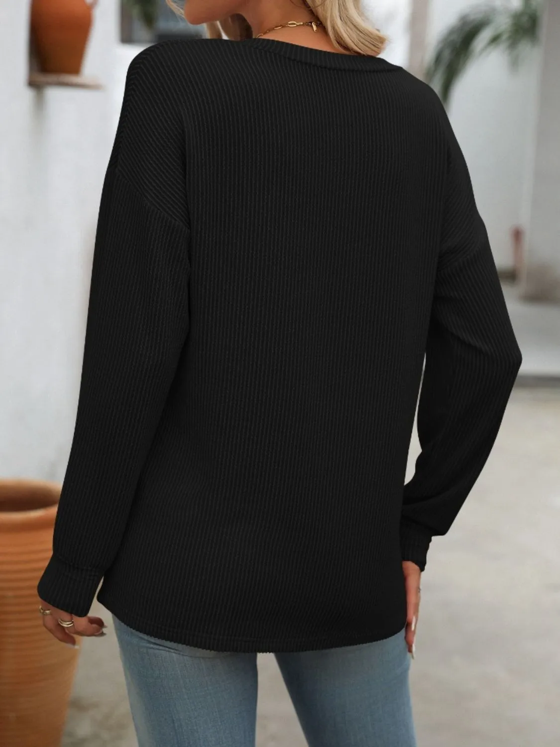 Shiloh V-Neck Long Sleeve T-Shirt