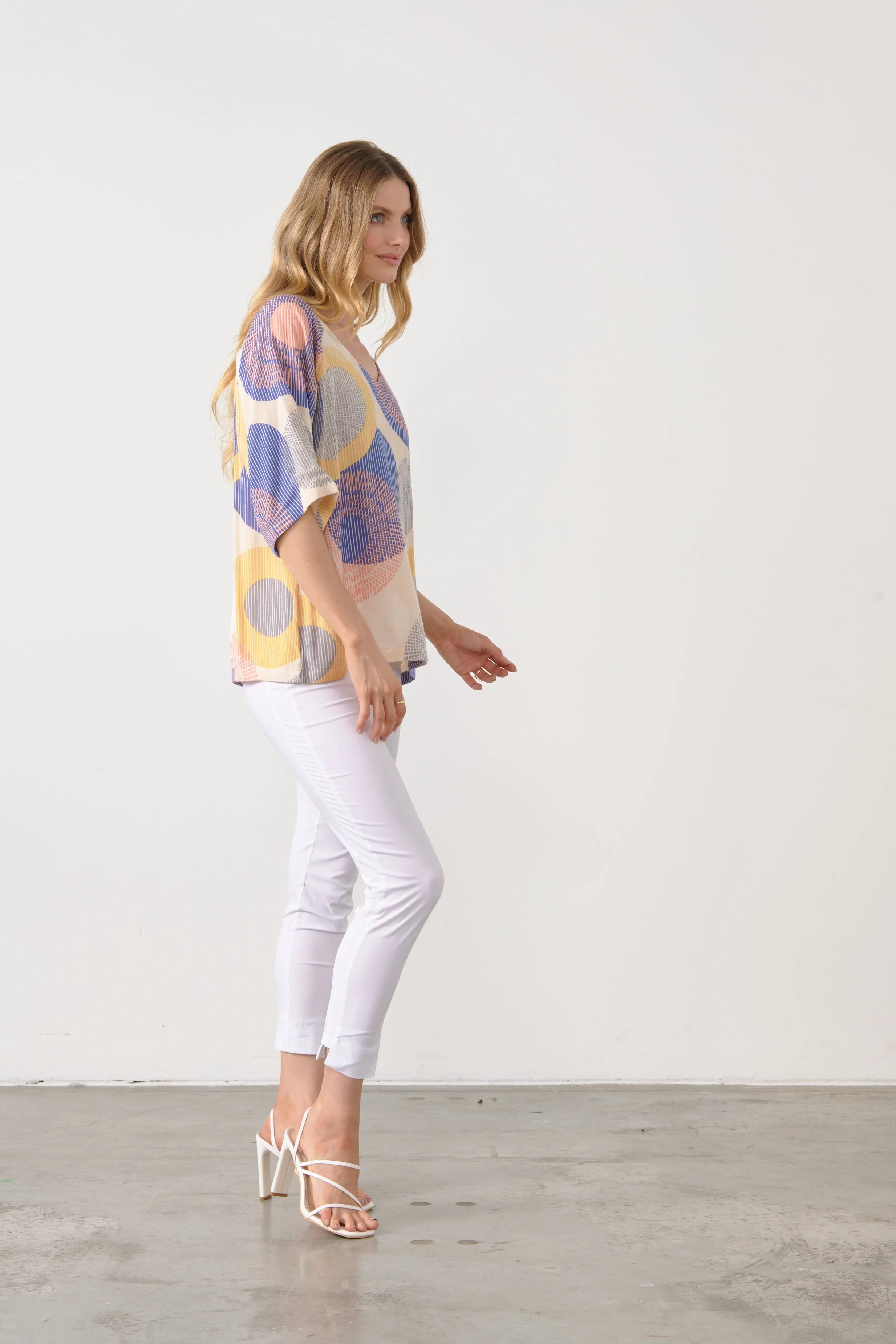 V-Neck w/ Raglan Sleeve Print Blouse