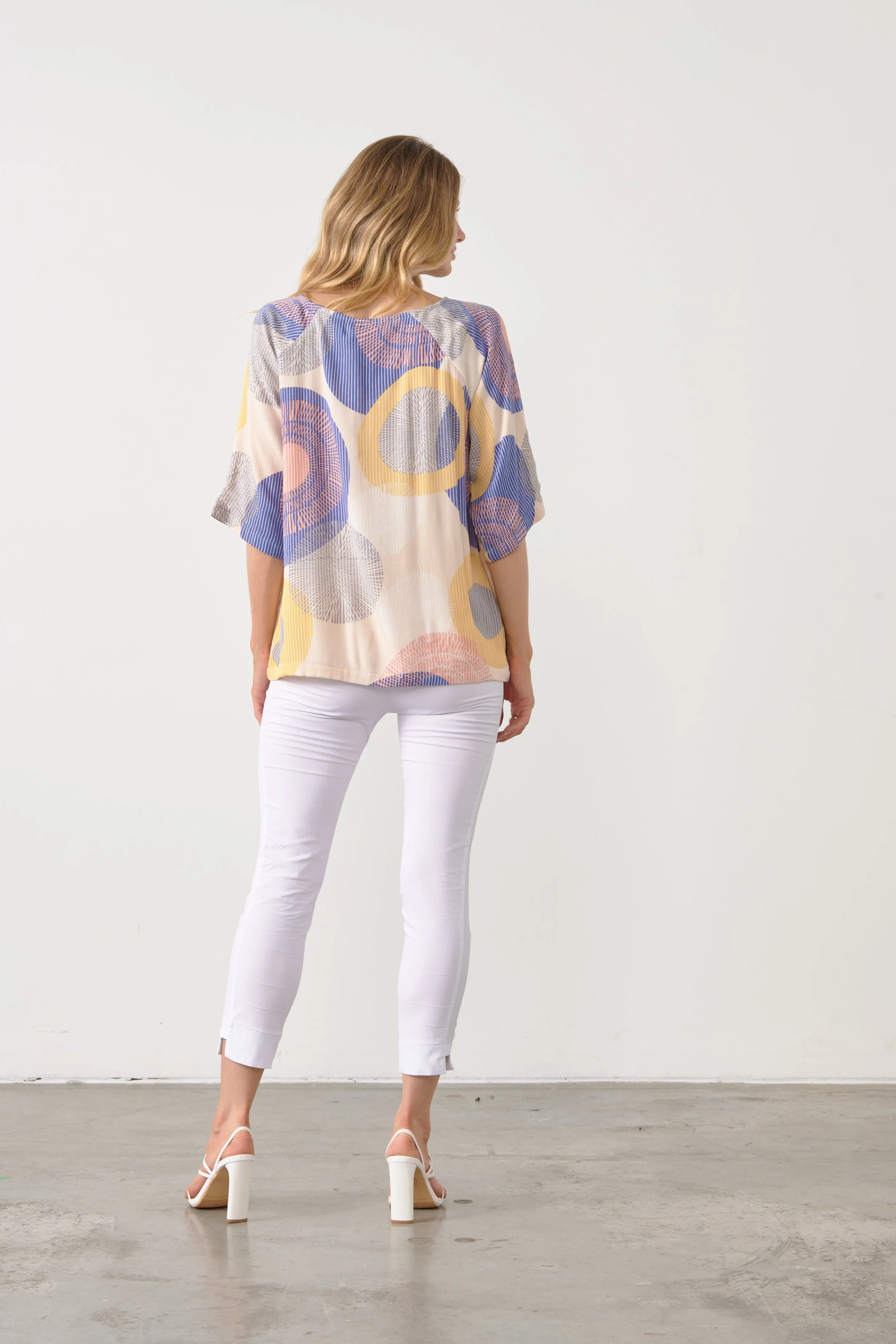 V-Neck w/ Raglan Sleeve Print Blouse