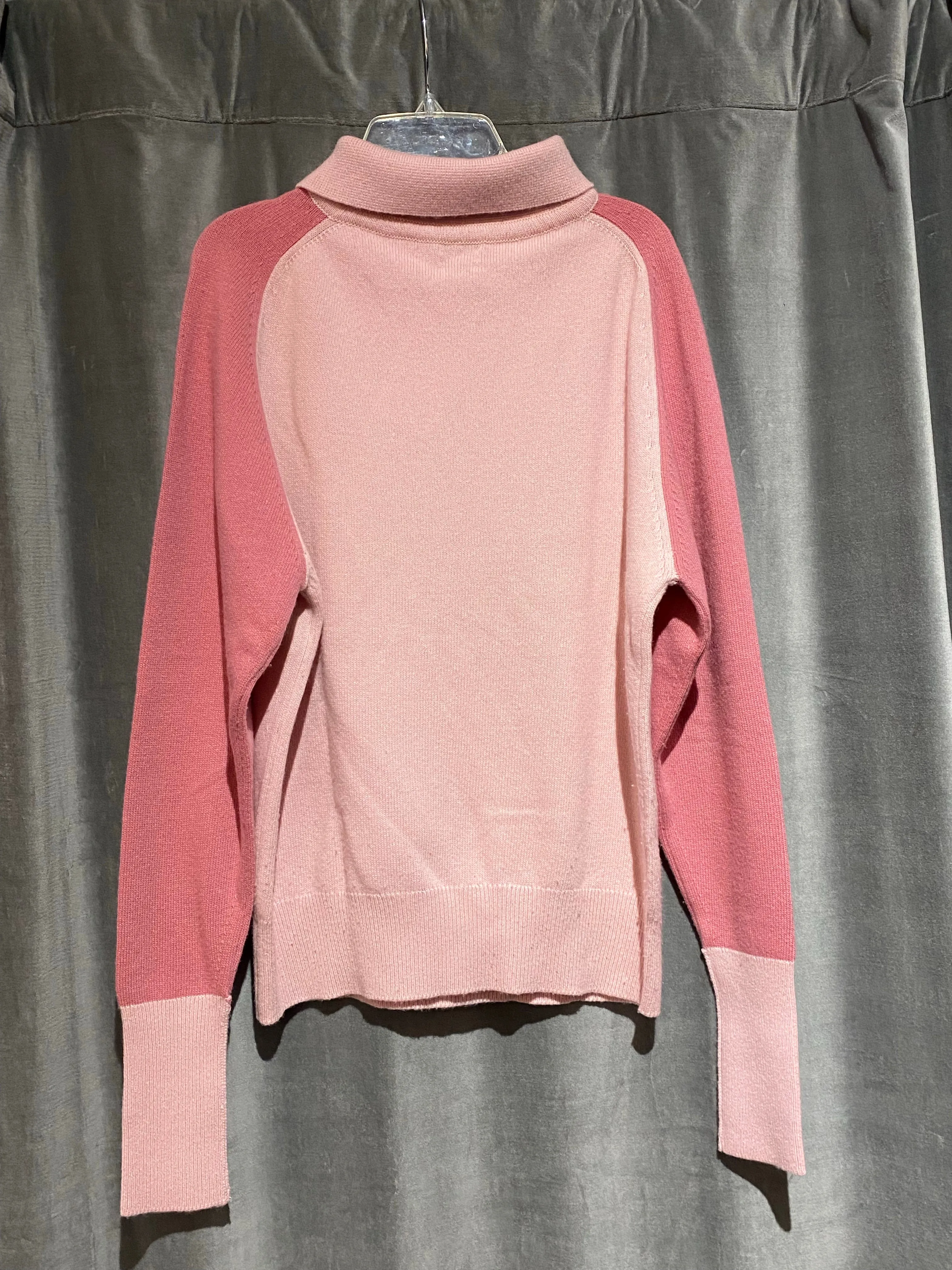 VIntage: Chanel Pink Two Tone Cashemere Sweater ** missing Gold Button**