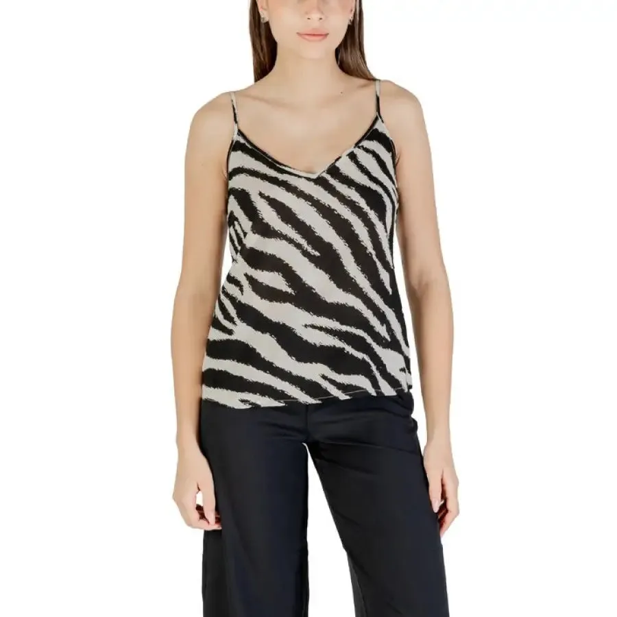 Womens Black Leaf Patterned Camisole and Beige Pants